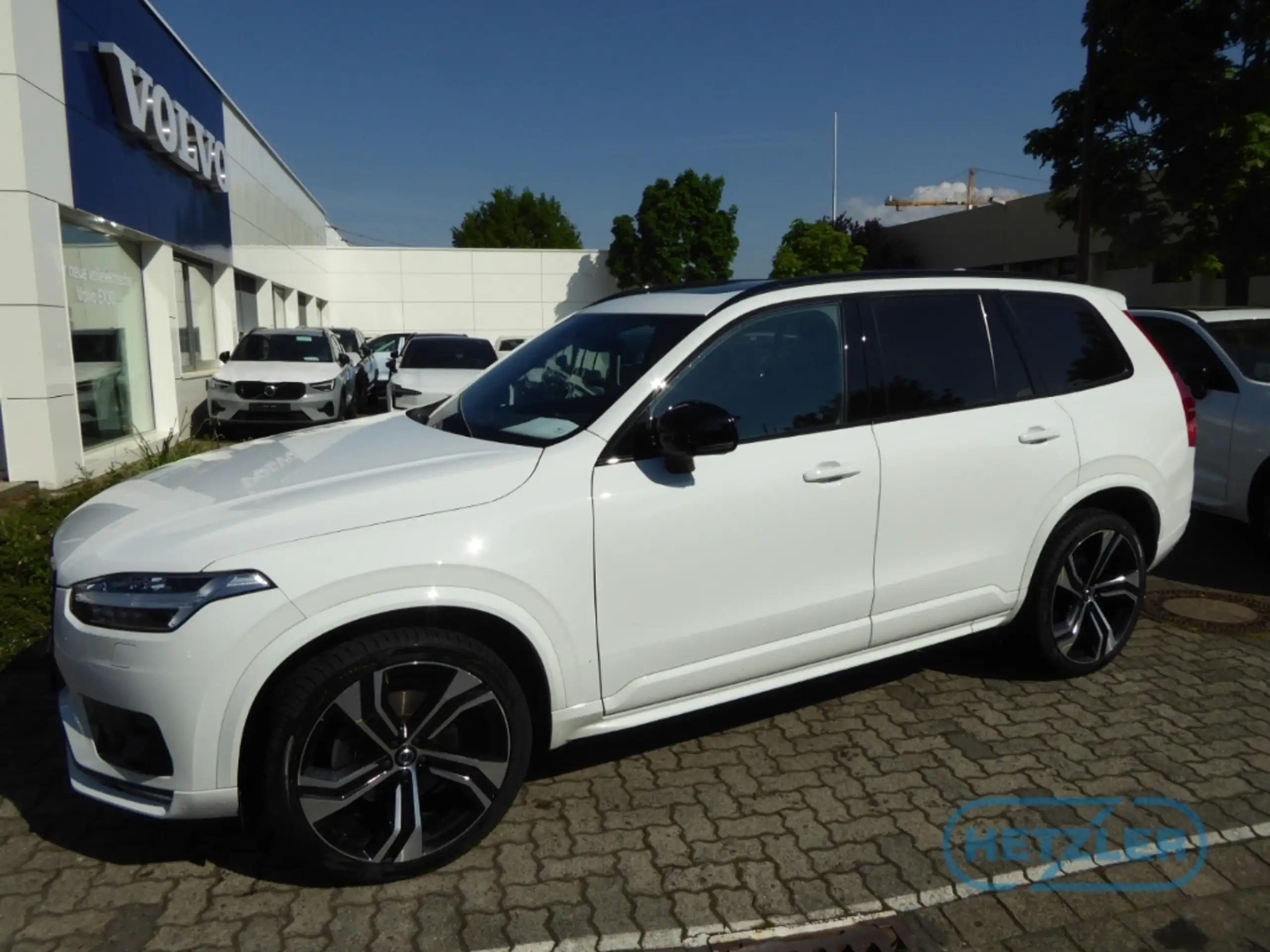 Volvo - XC90