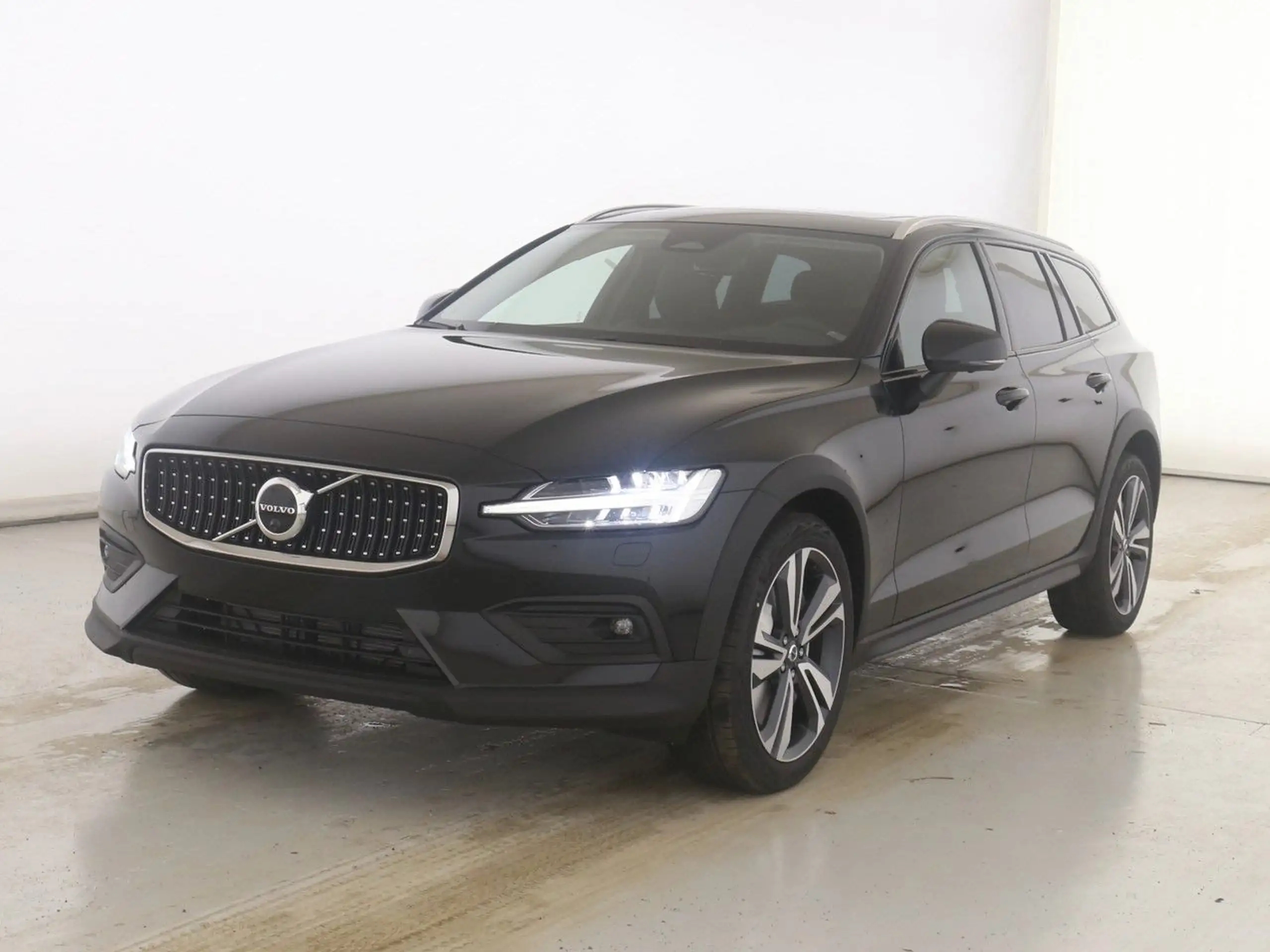 Volvo - V60 Cross Country