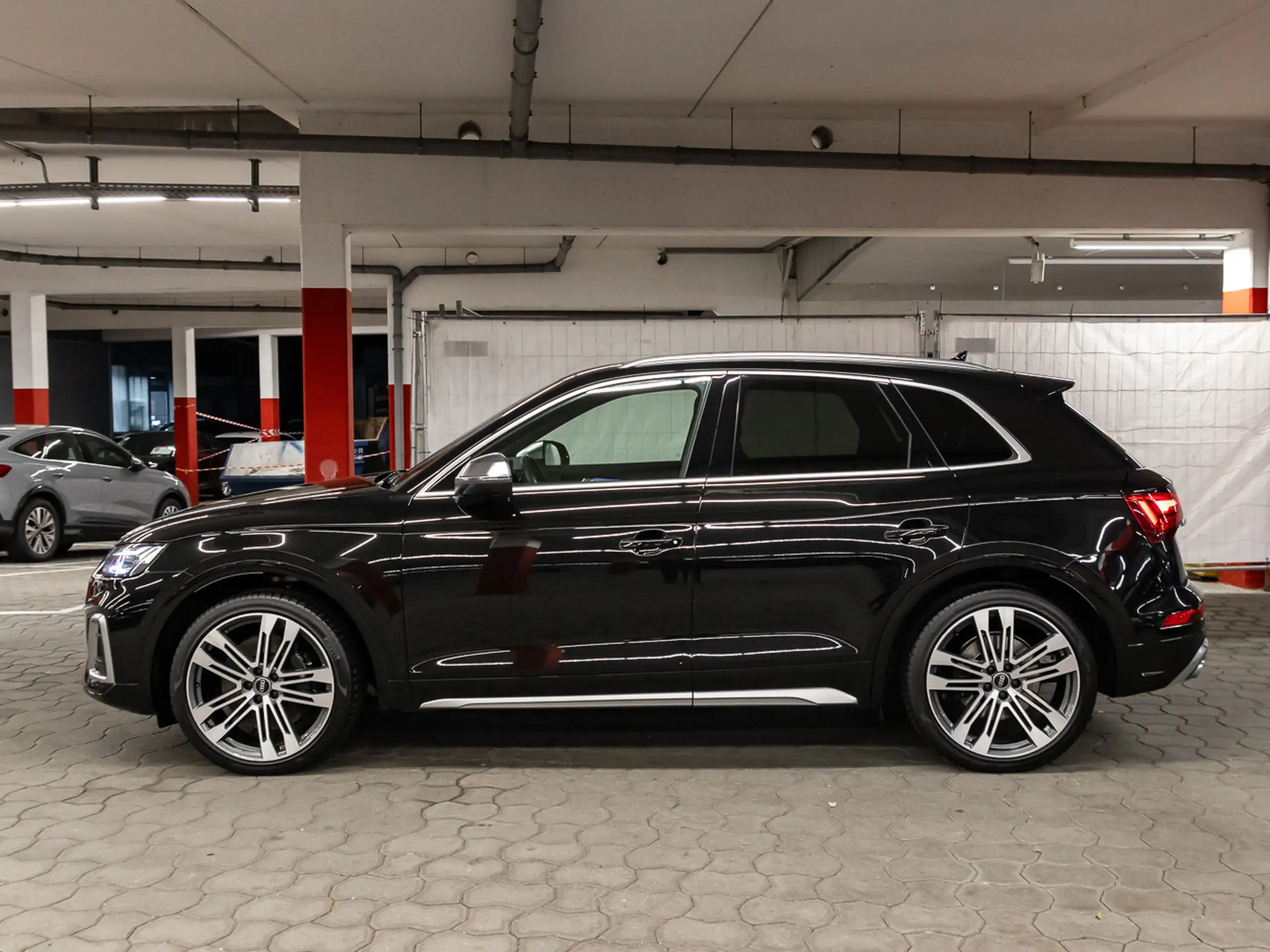 Audi - SQ5