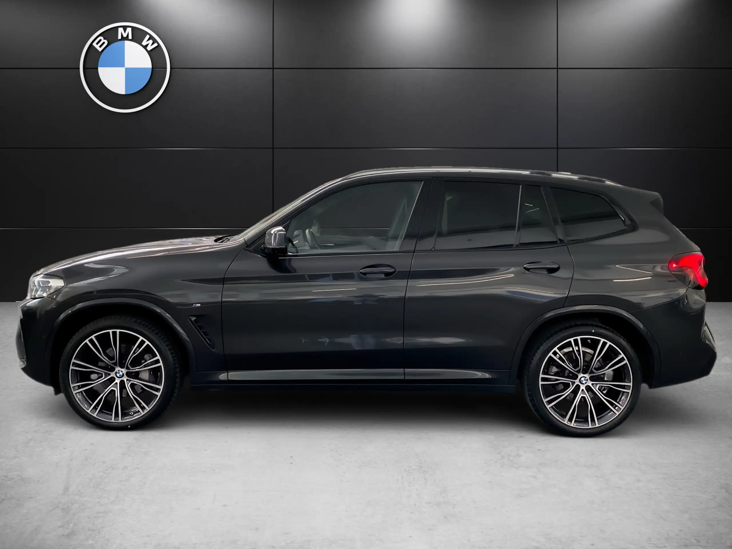 BMW - X3