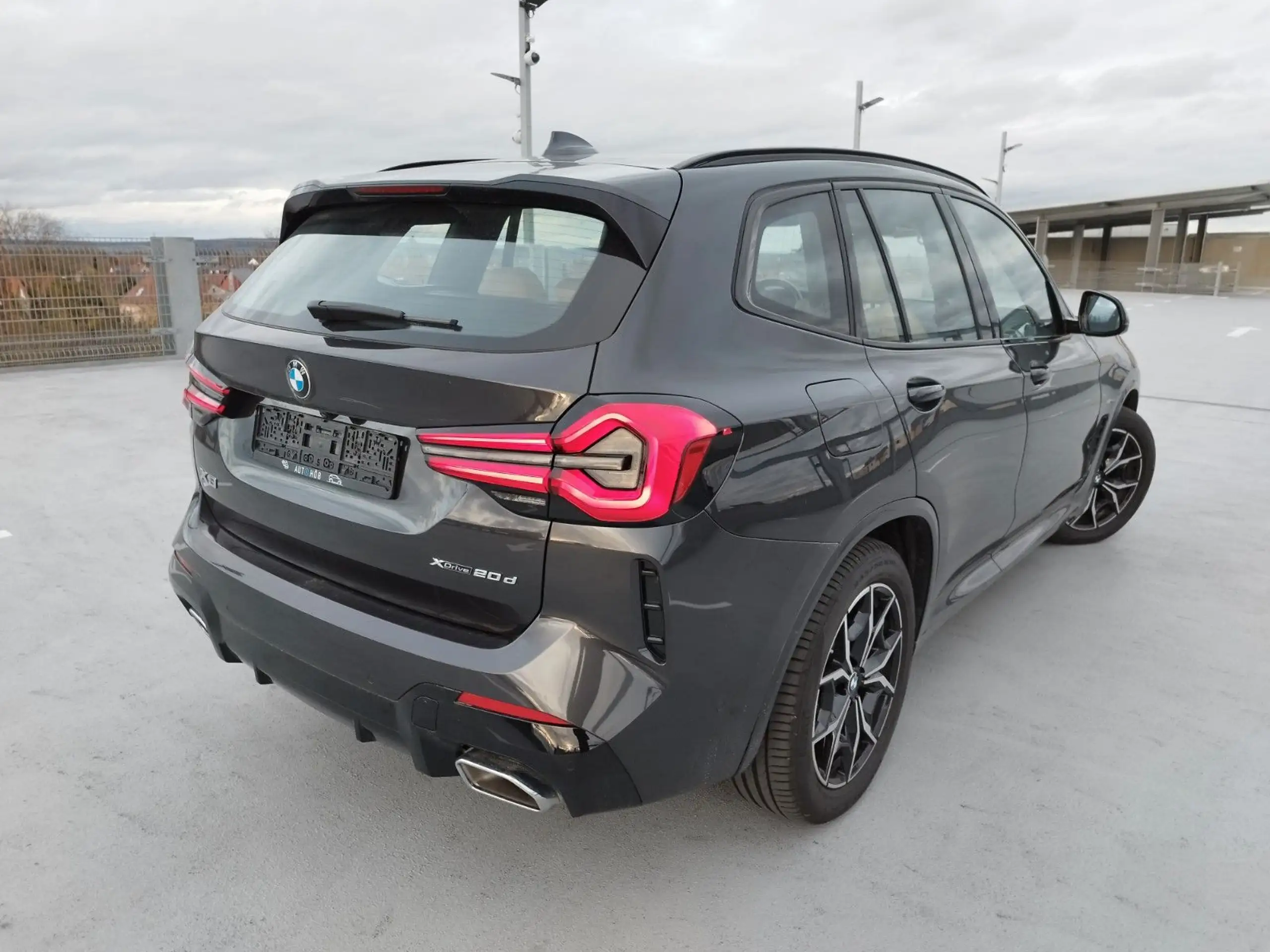 BMW - X3