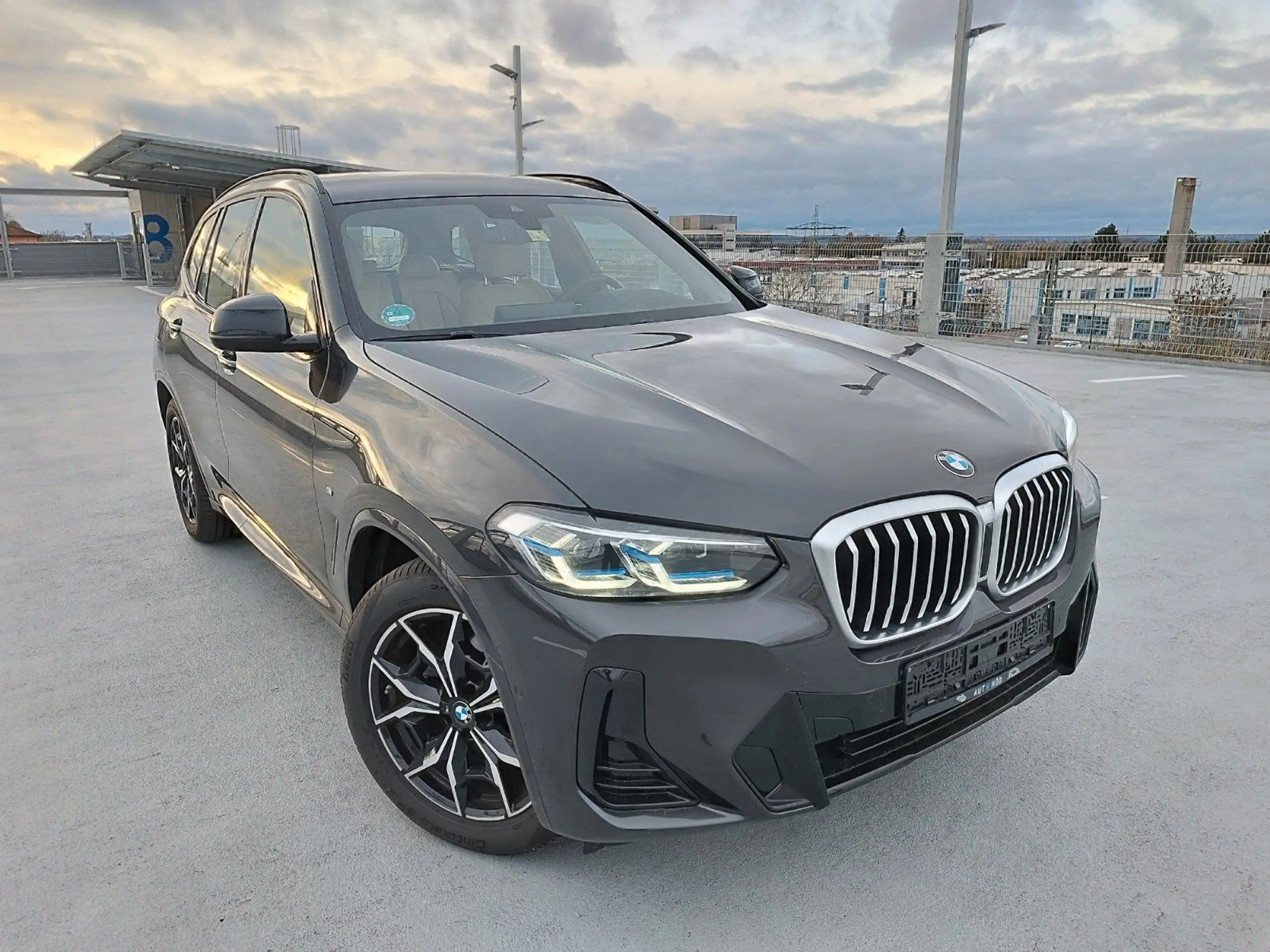 BMW - X3