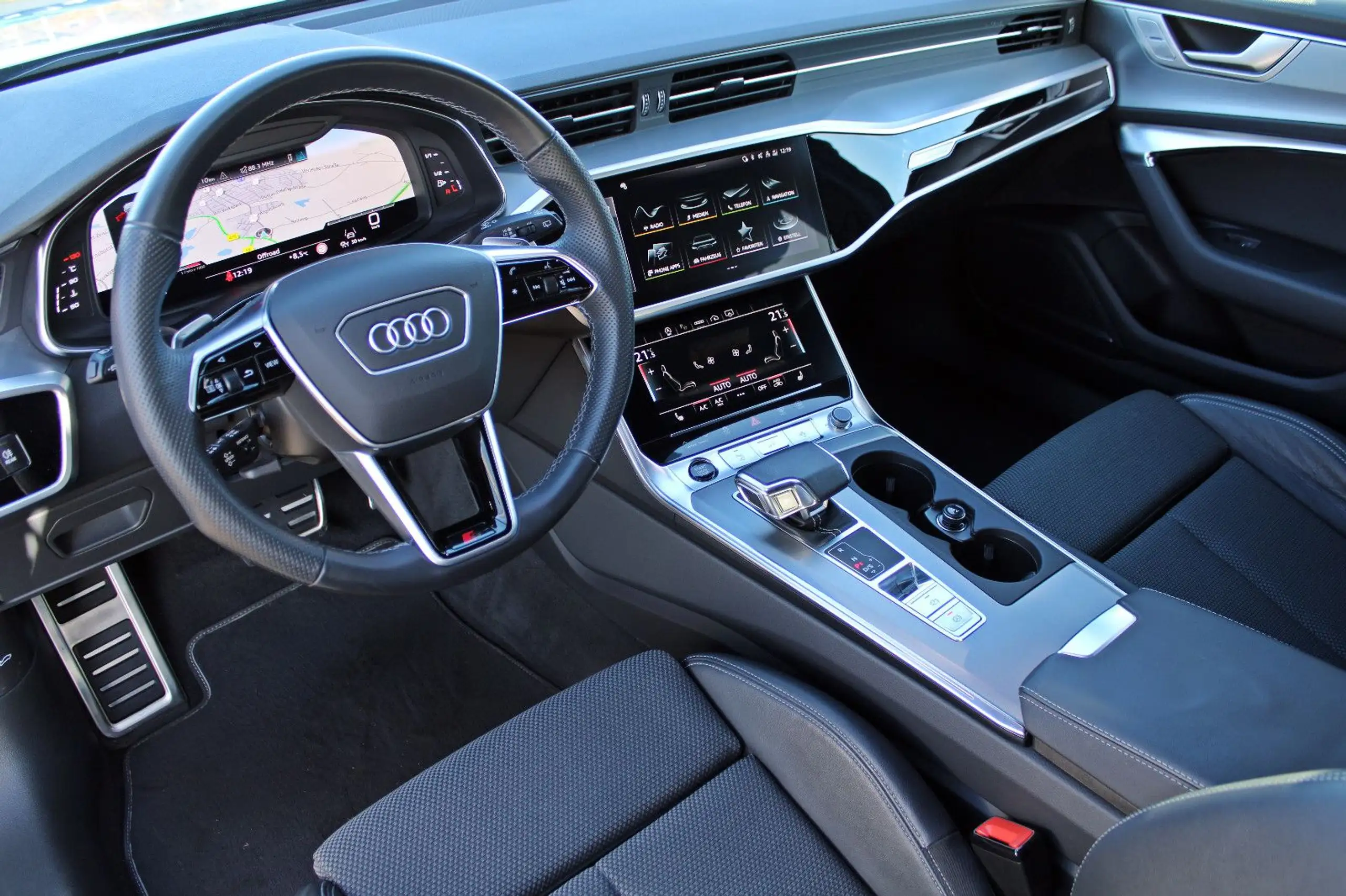 Audi - A6