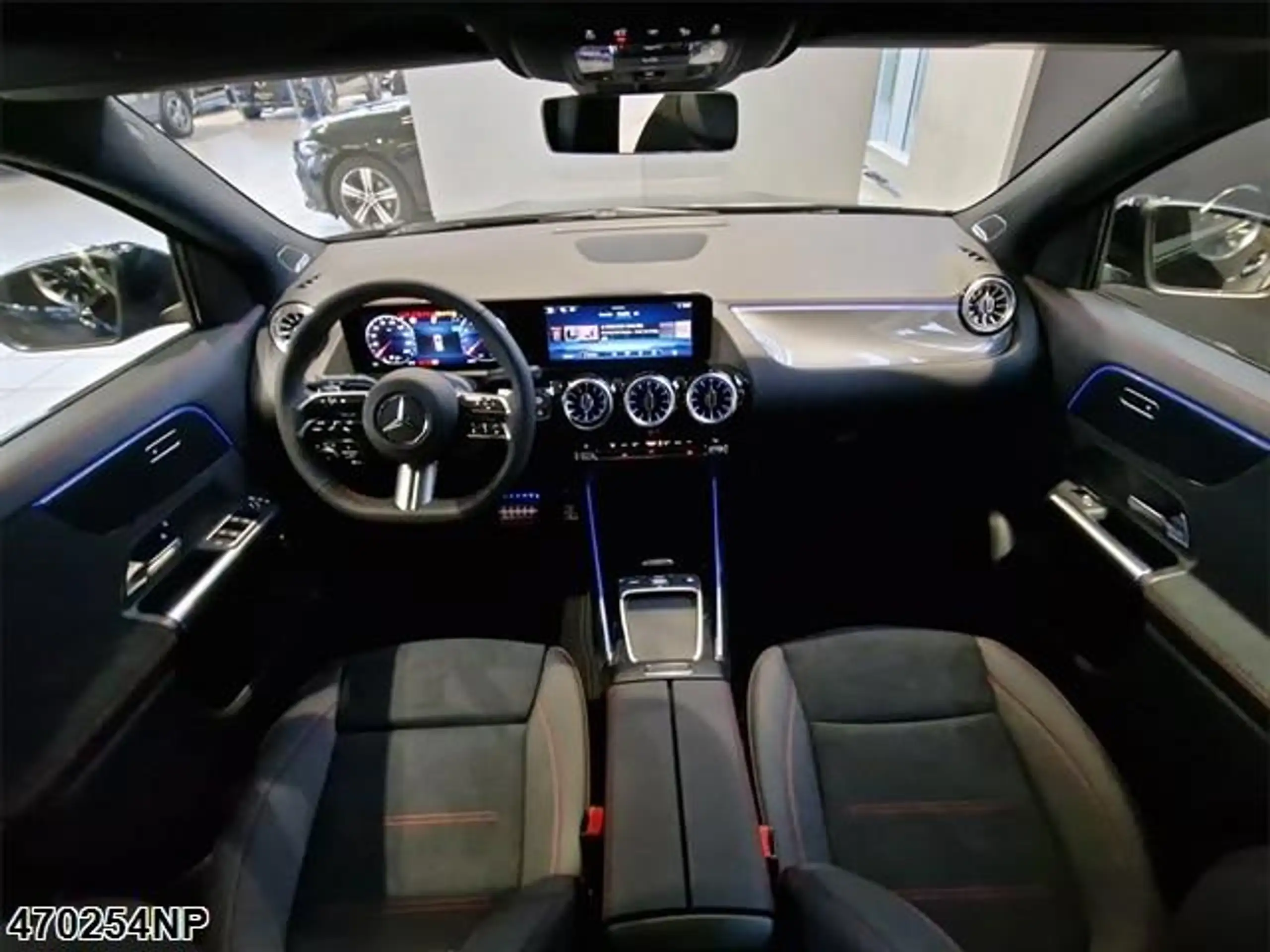 Mercedes-Benz - GLA 200