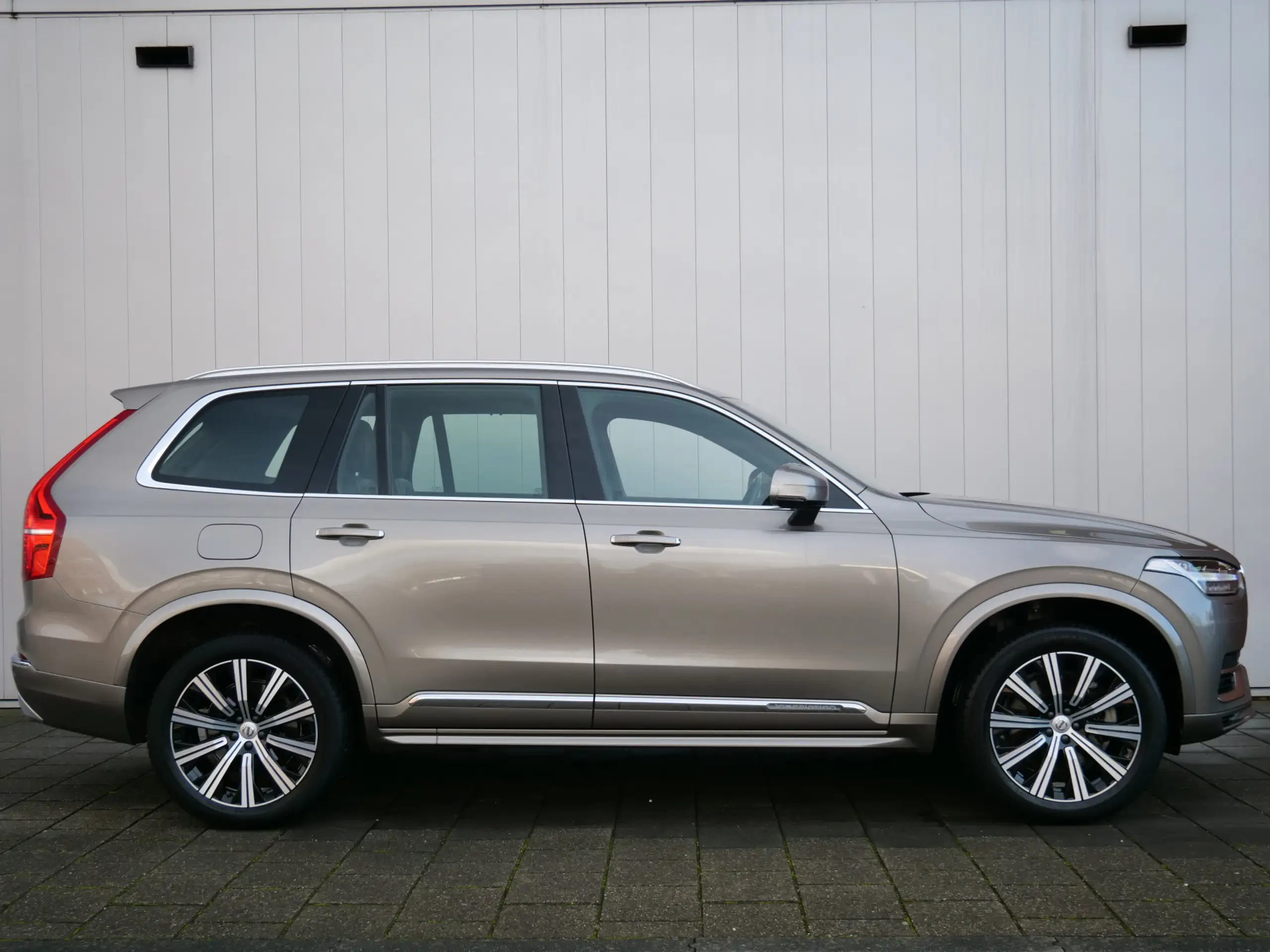 Volvo - XC90