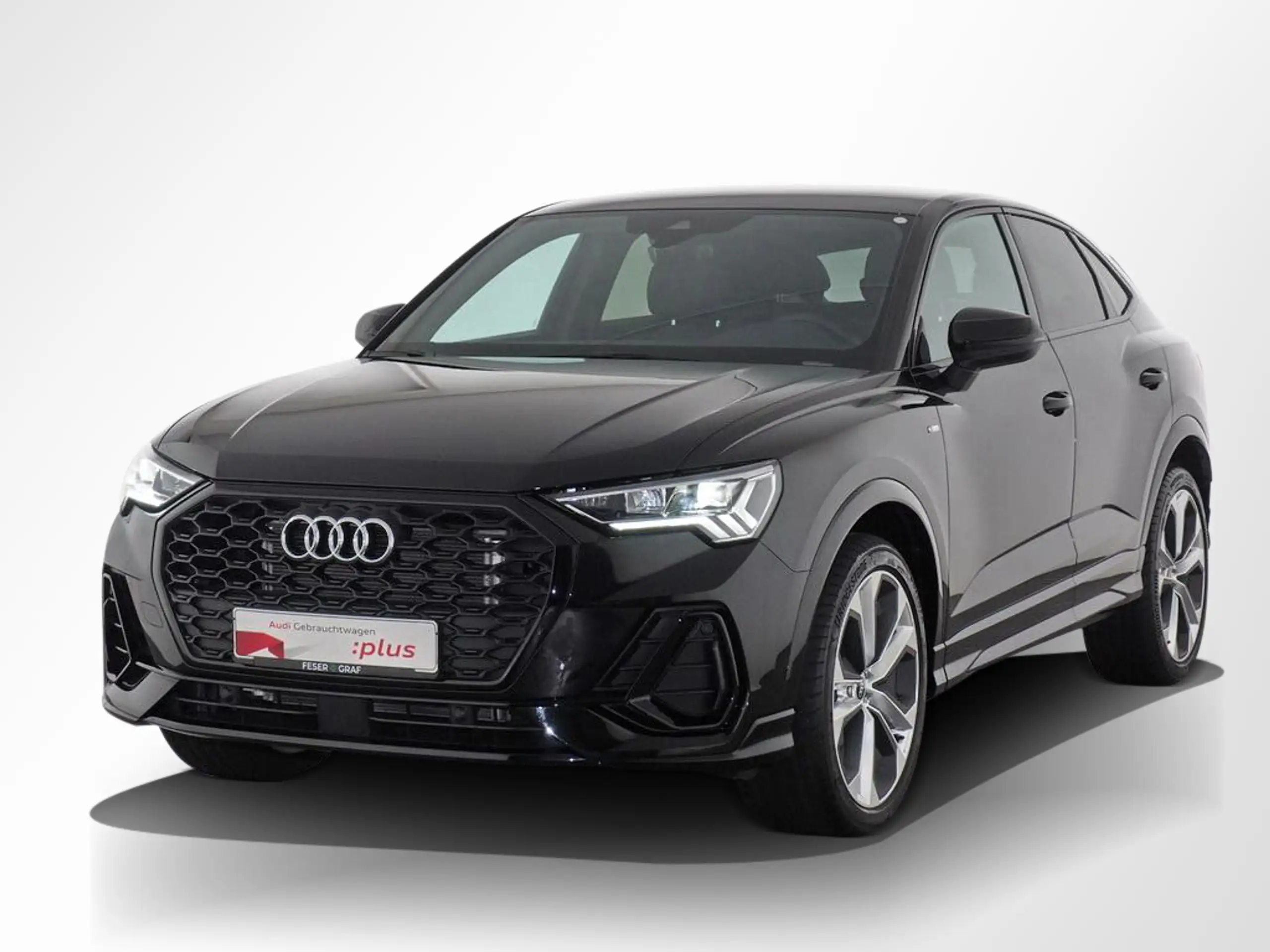 Audi - Q3