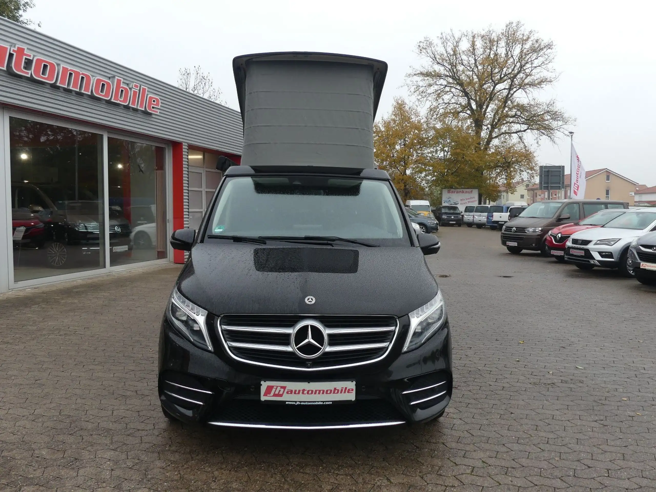 Mercedes-Benz - V 250