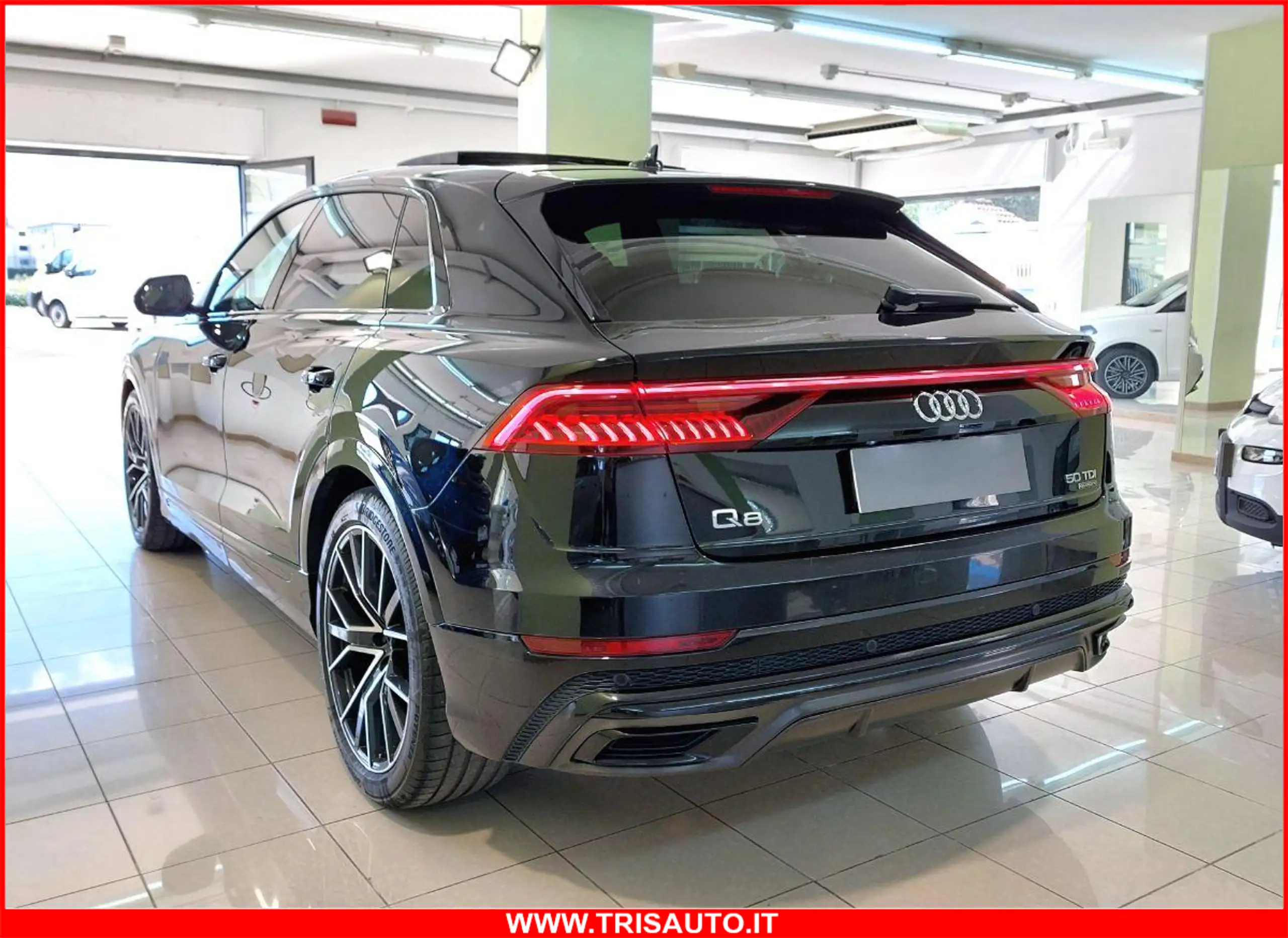 Audi - Q8