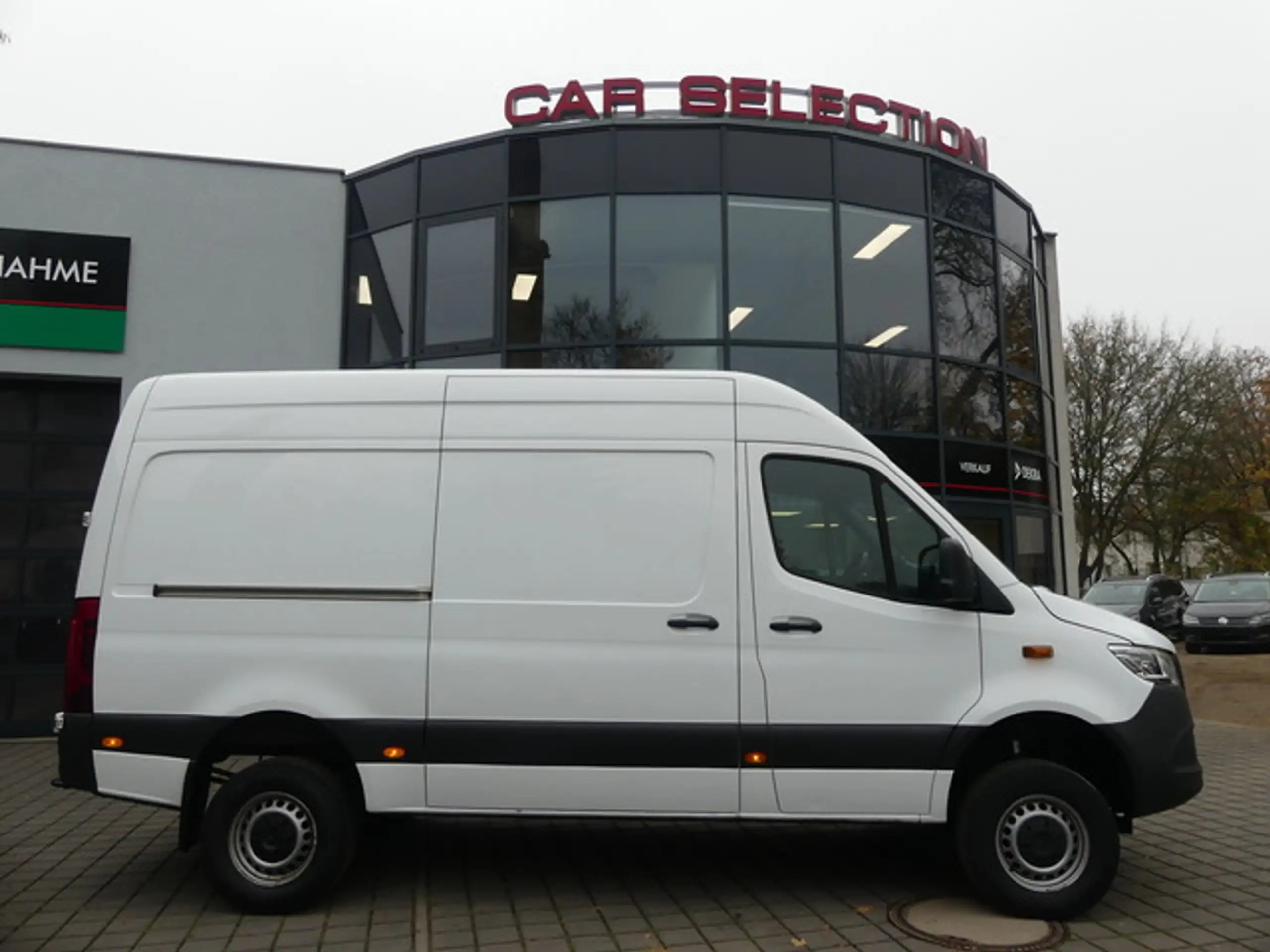 Mercedes-Benz - Sprinter