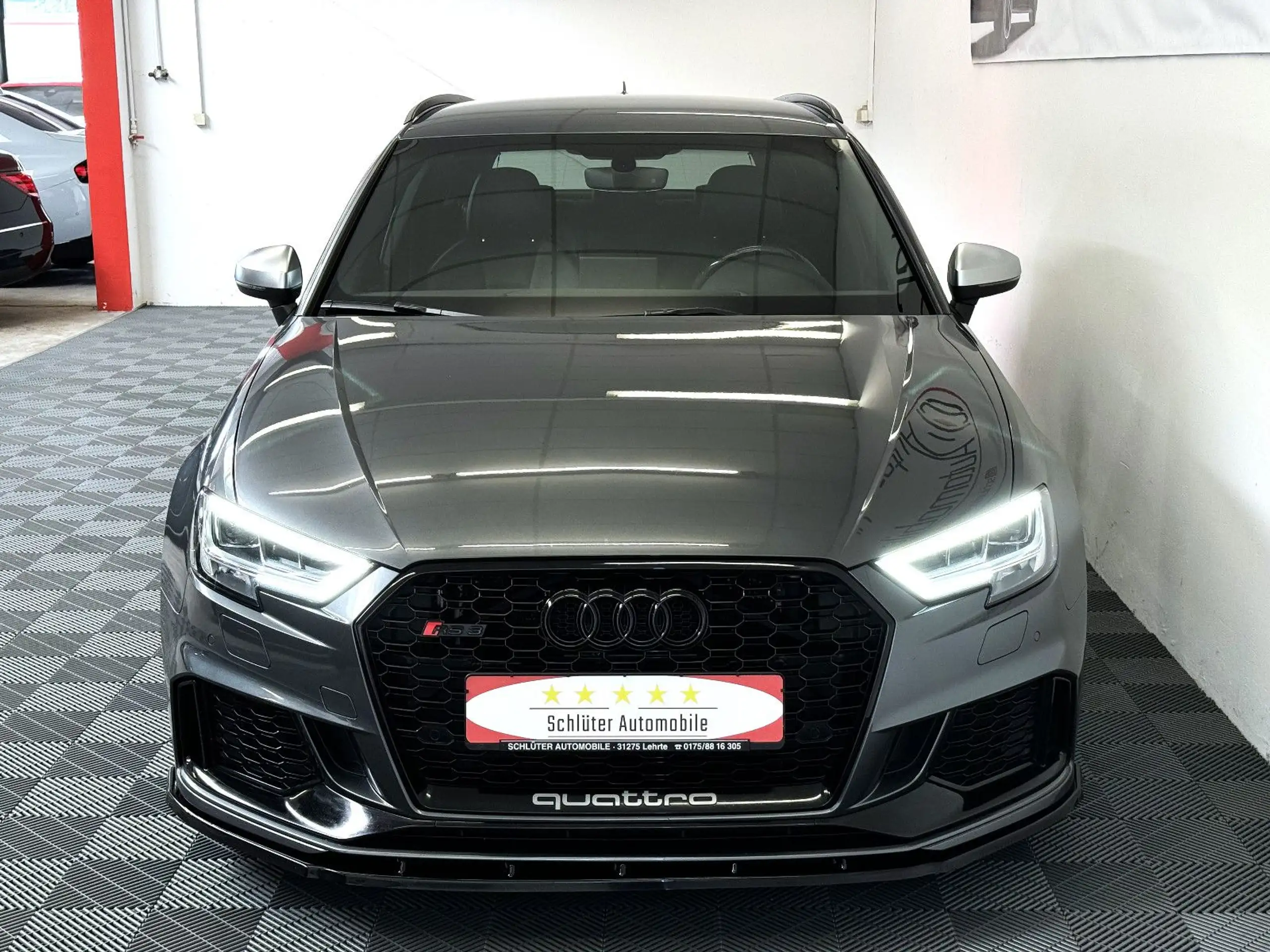 Audi - RS3