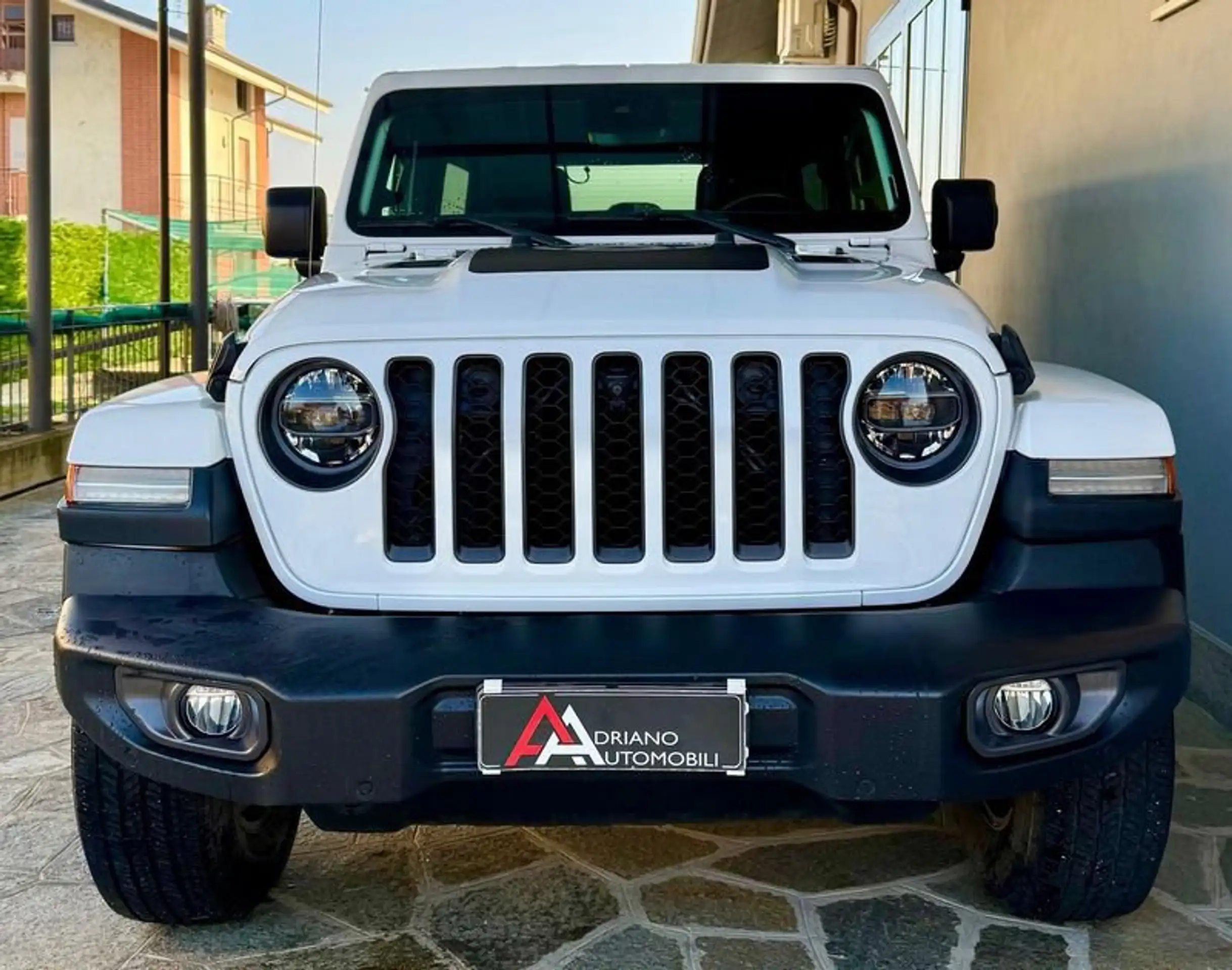 Jeep - Wrangler