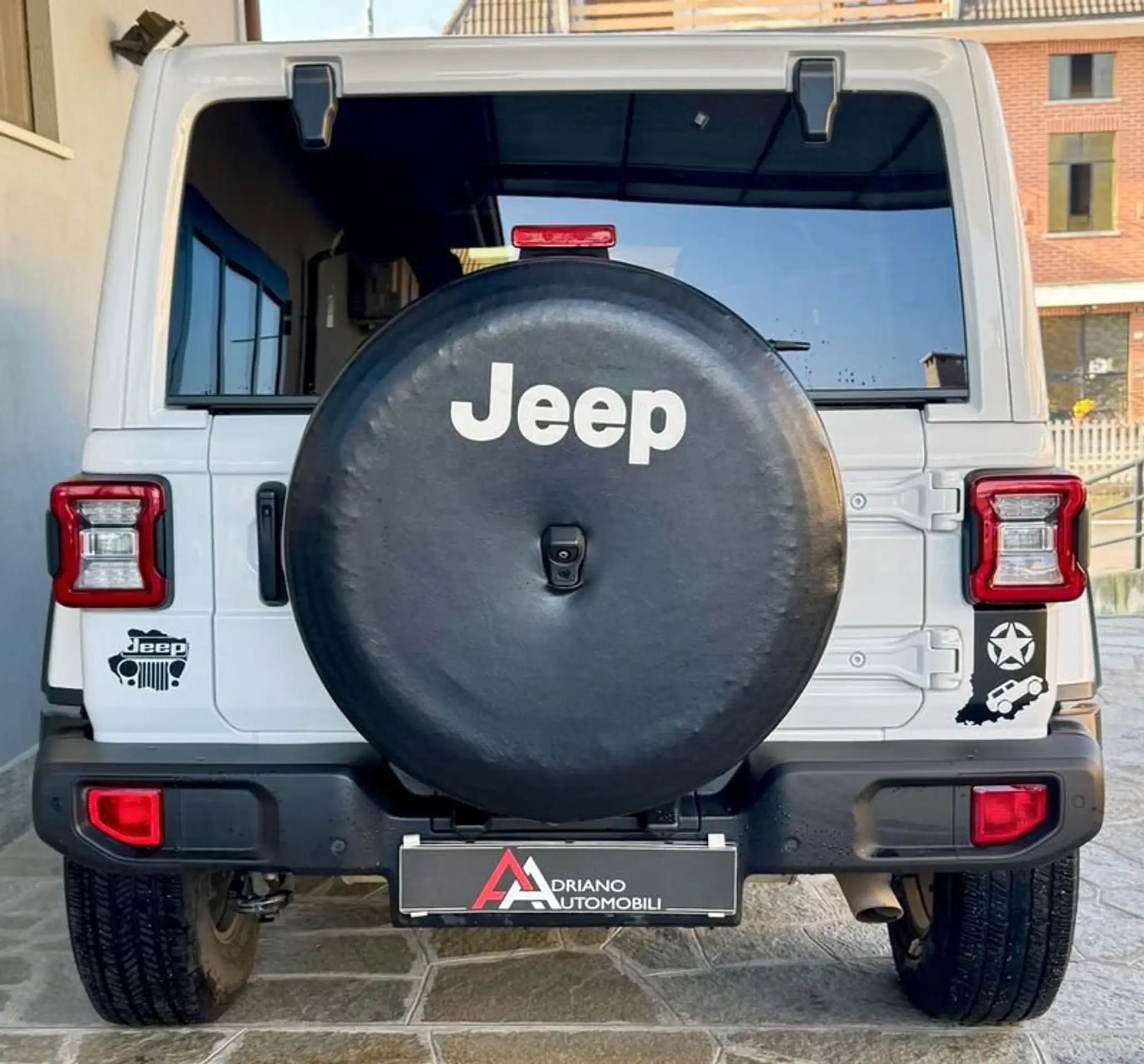 Jeep - Wrangler