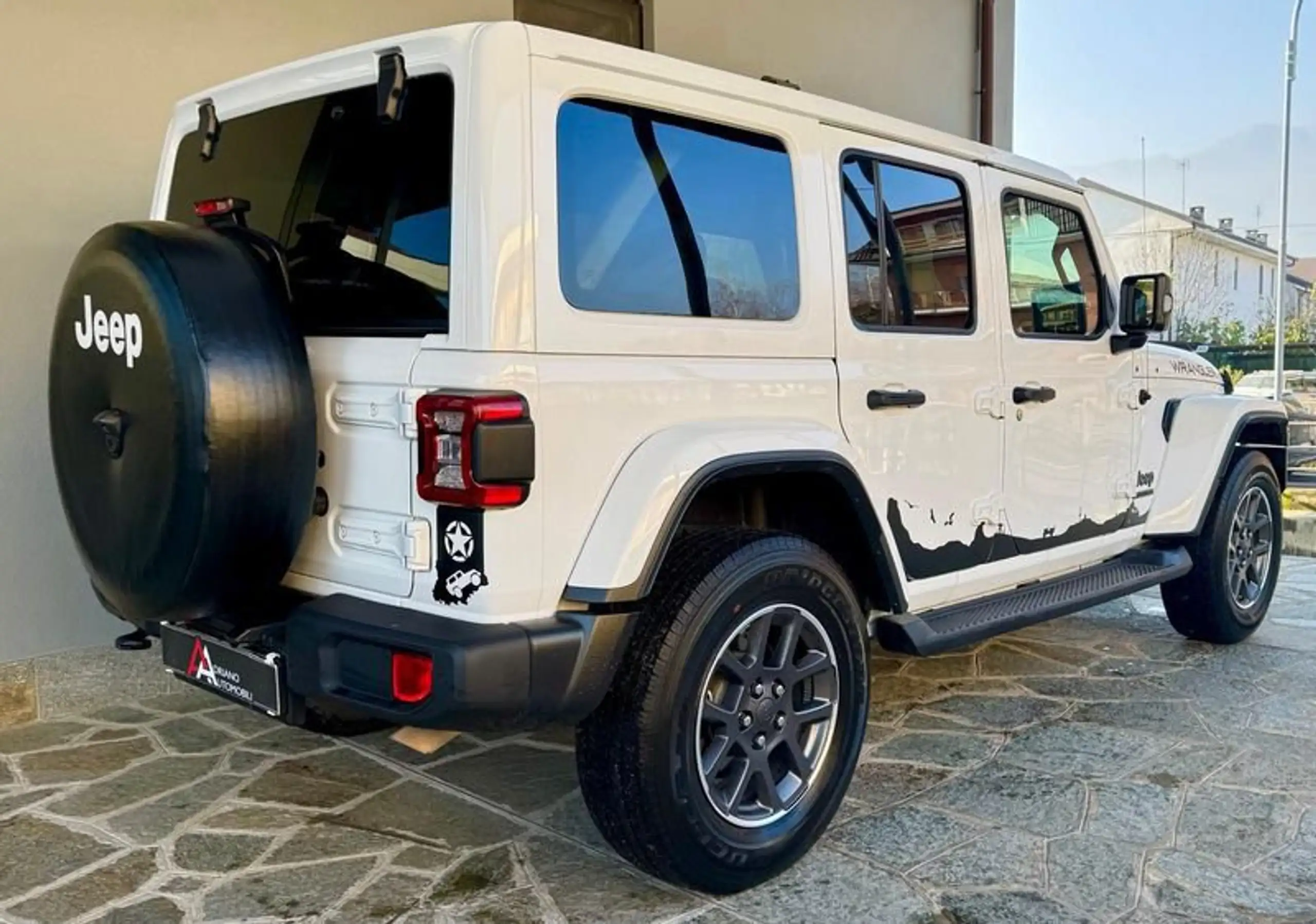 Jeep - Wrangler