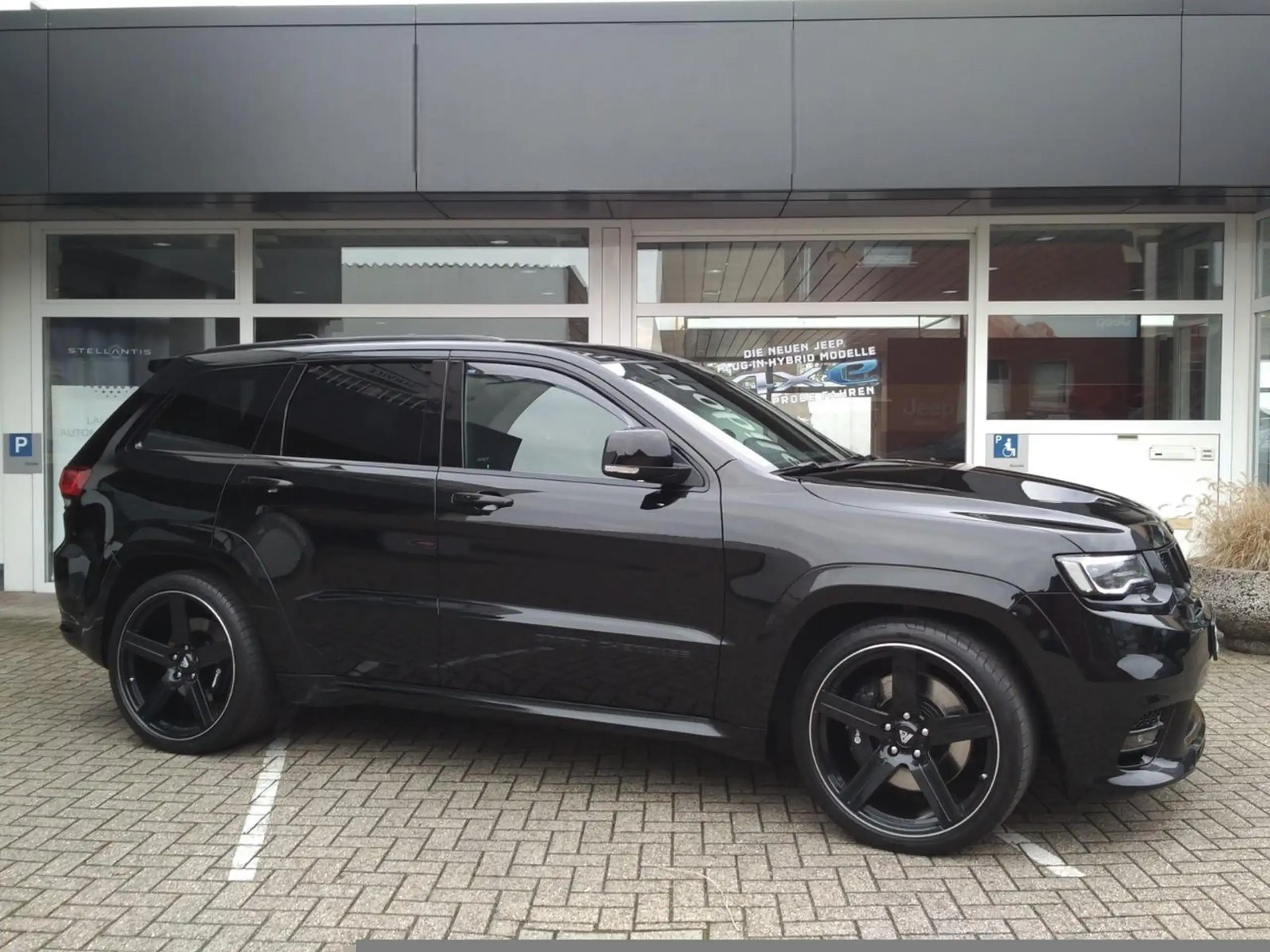 Jeep - Grand Cherokee