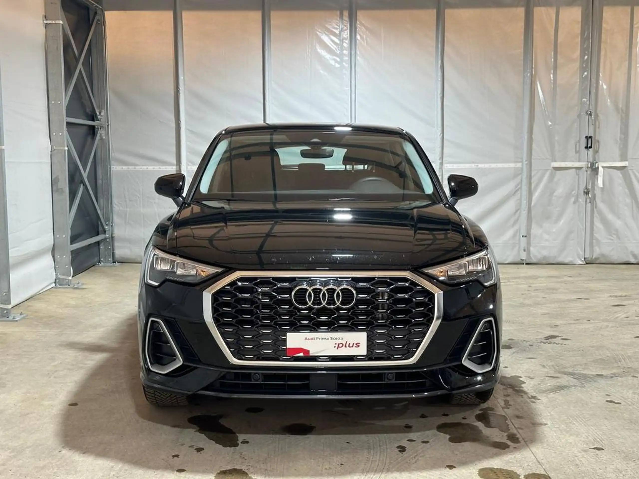 Audi - Q3