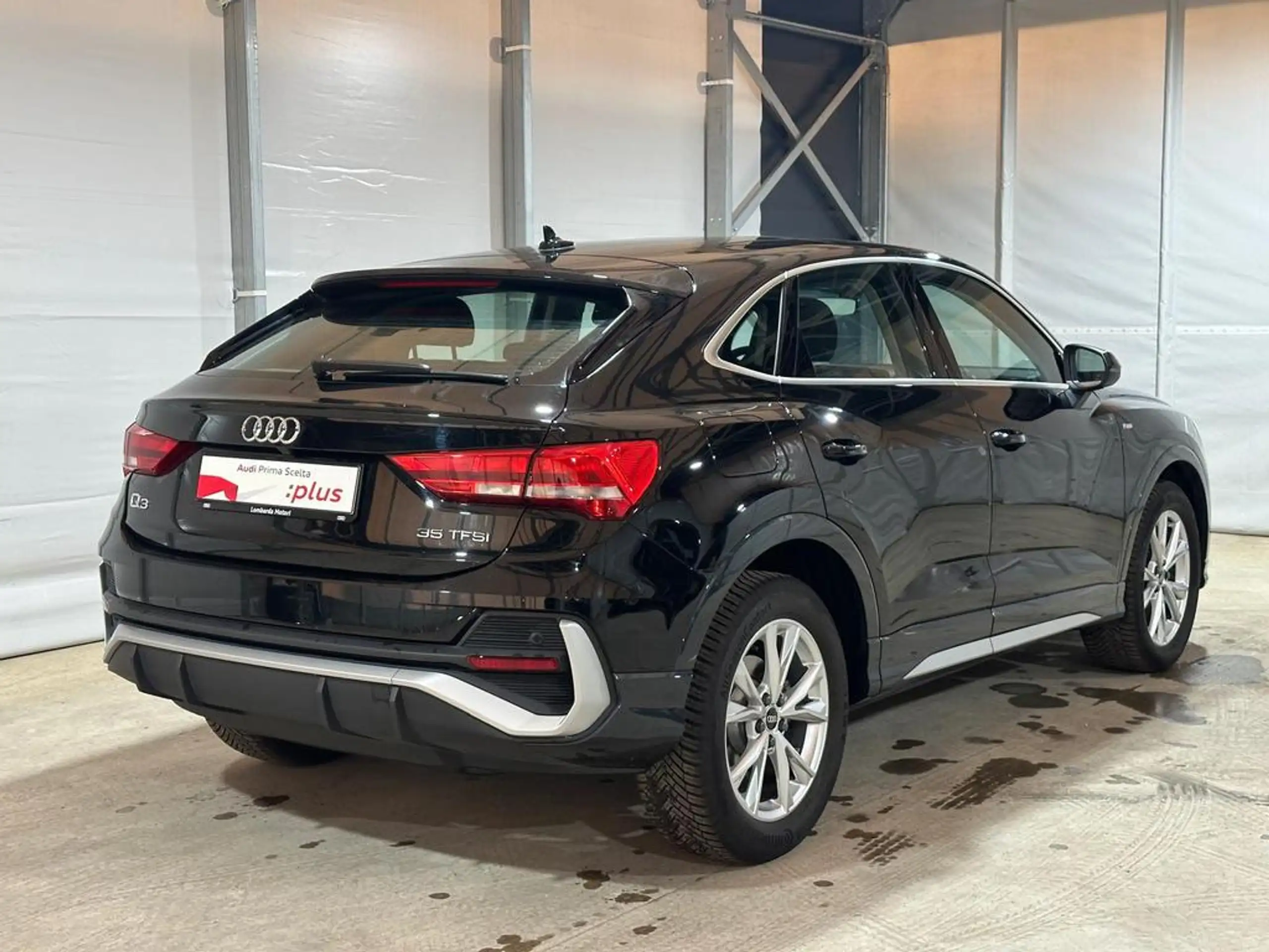 Audi - Q3