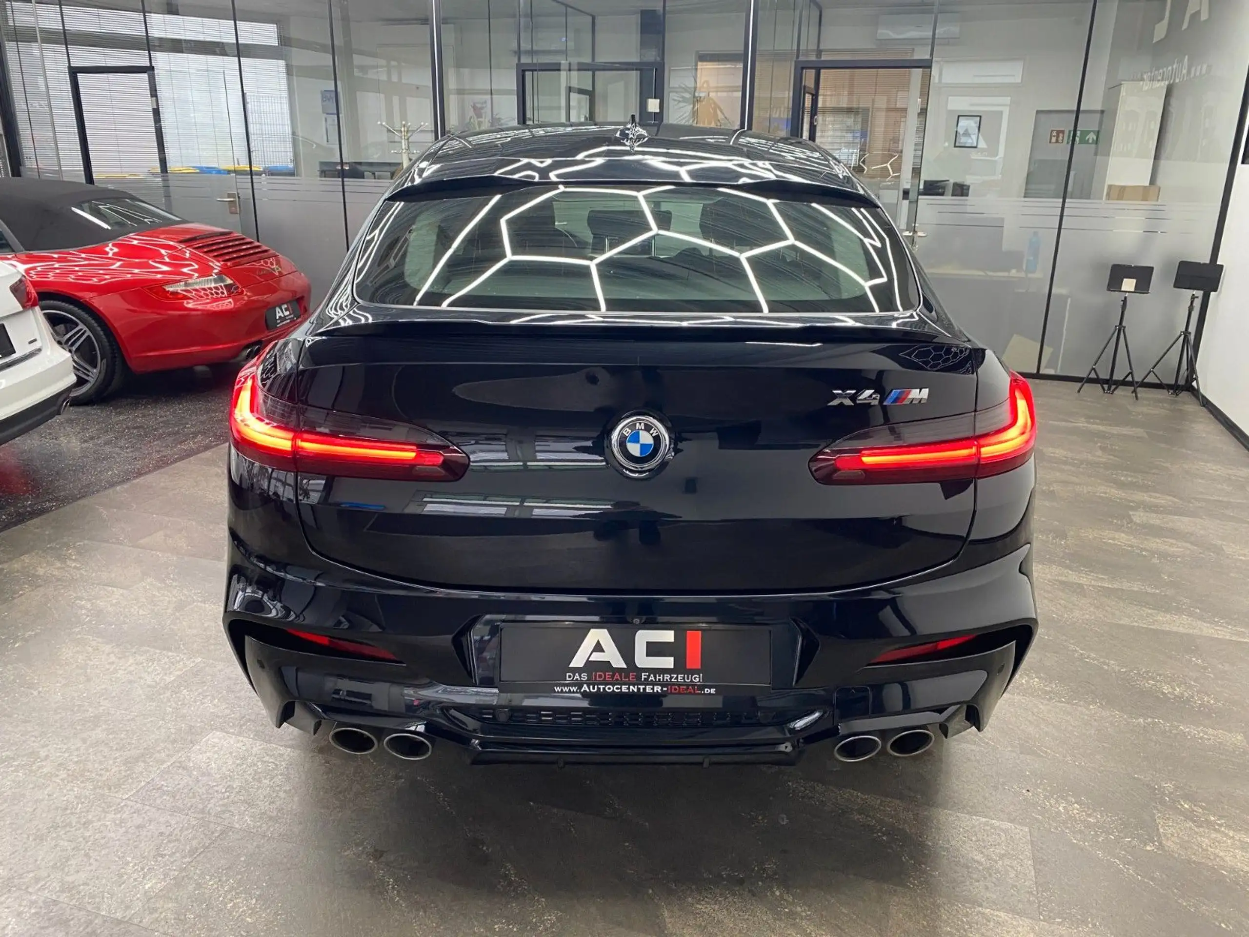 BMW - X4 M