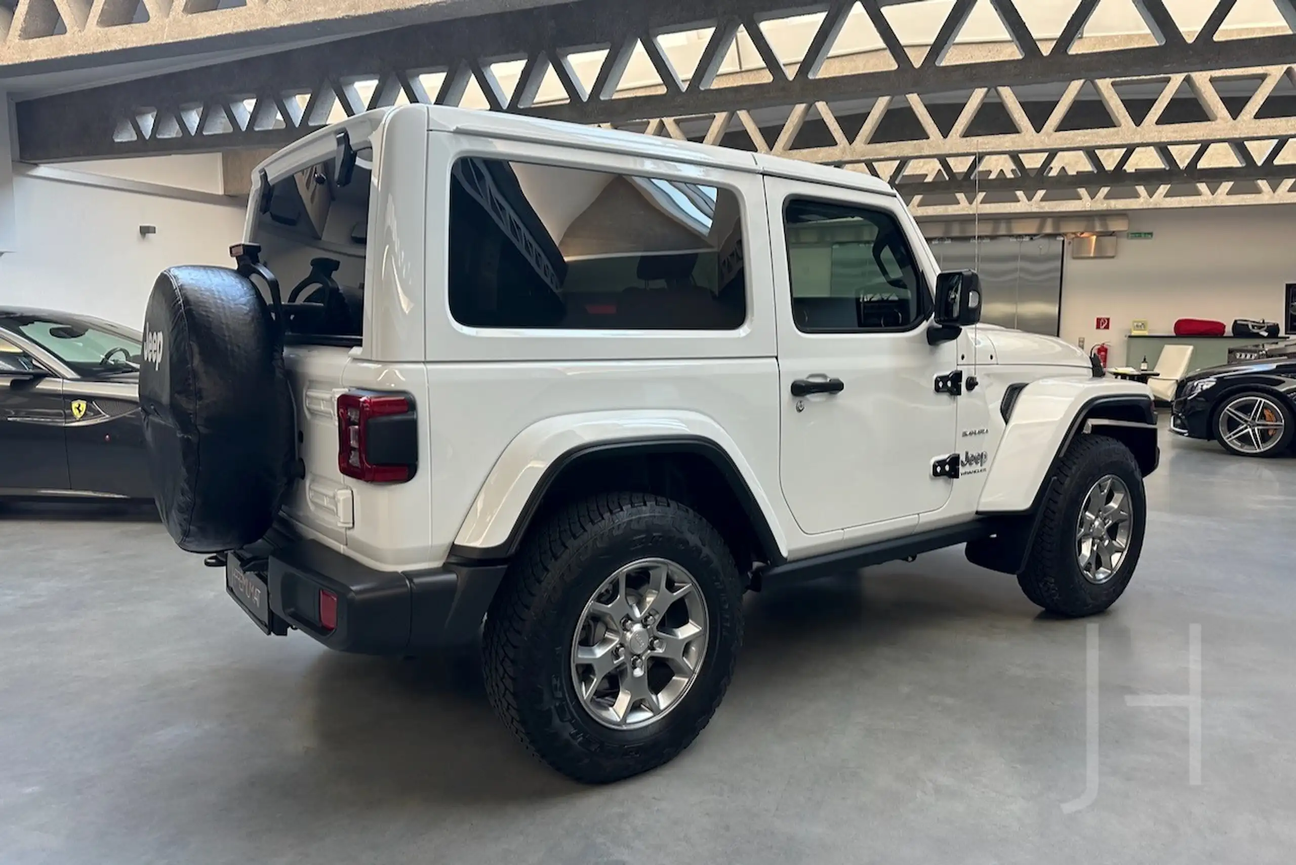 Jeep - Wrangler