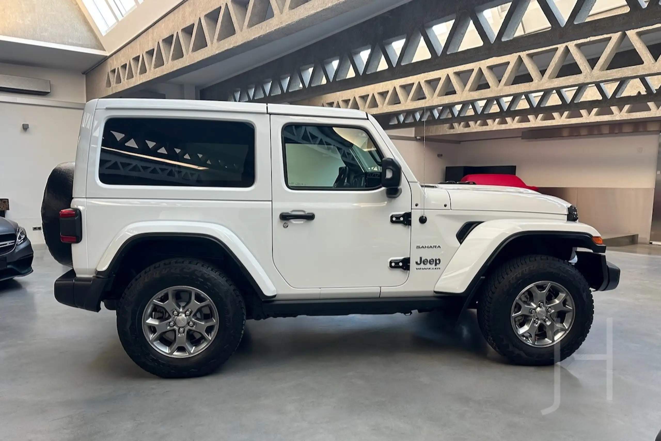 Jeep - Wrangler