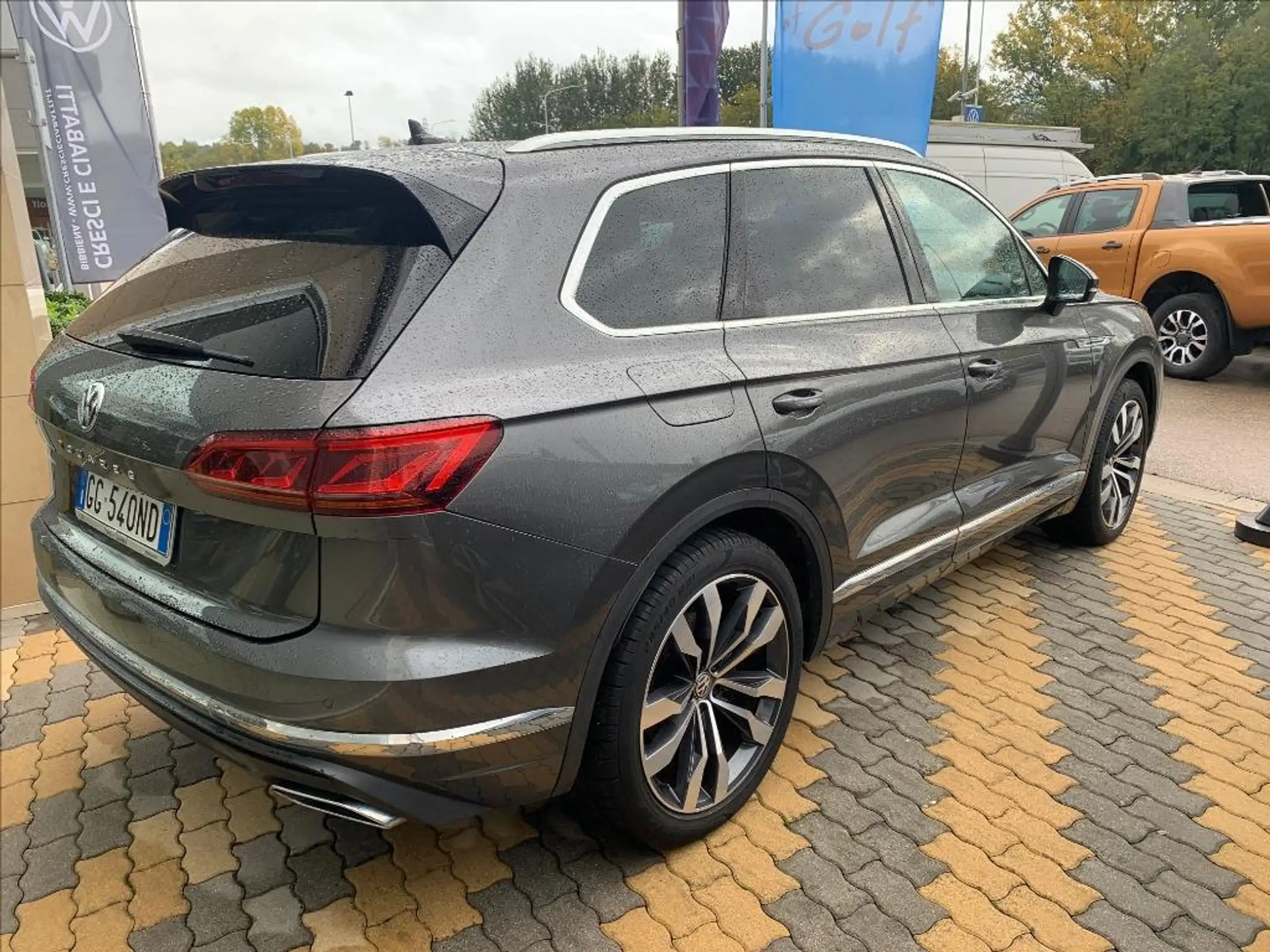 Volkswagen - Touareg