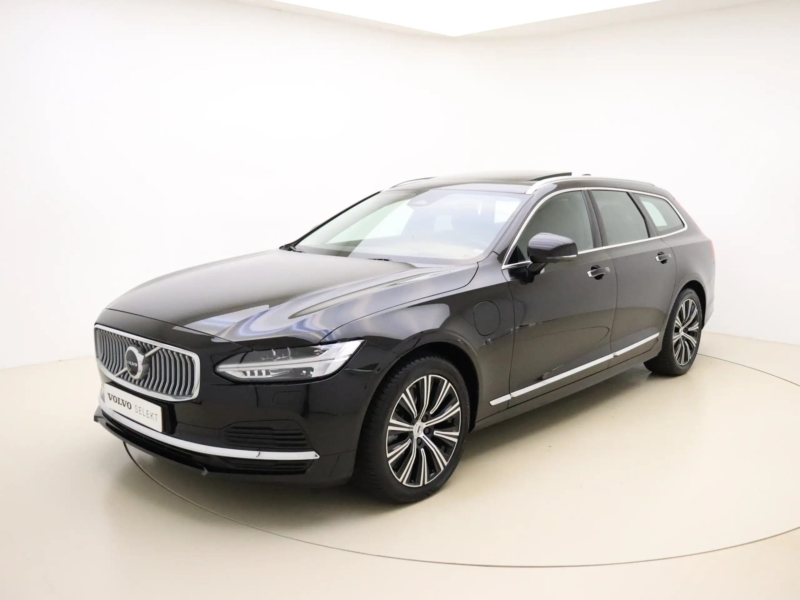 Volvo - V90