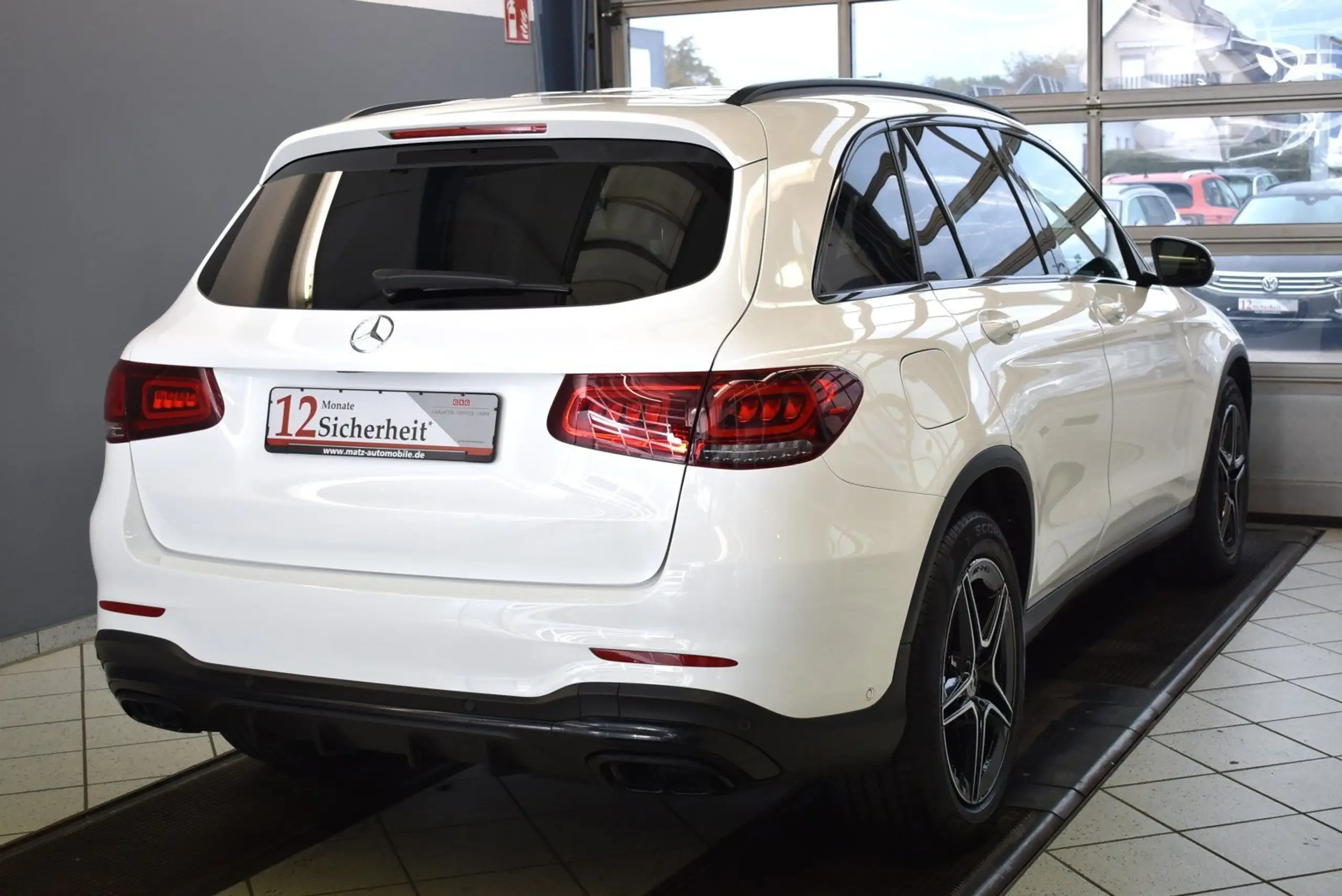 Mercedes-Benz - GLC 220