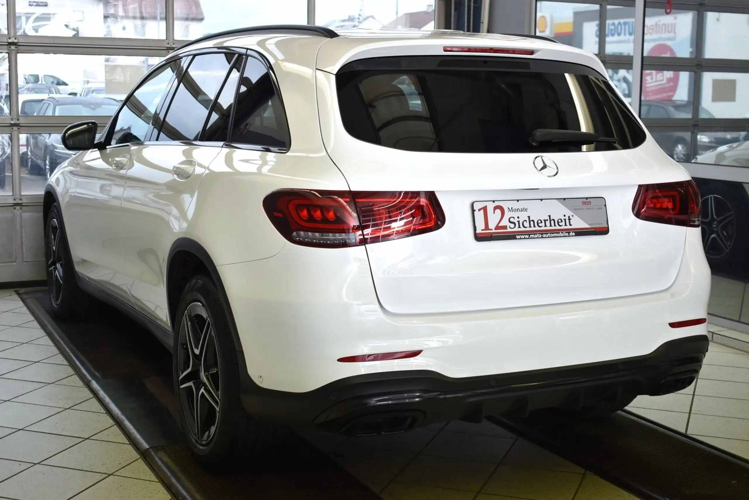 Mercedes-Benz - GLC 220