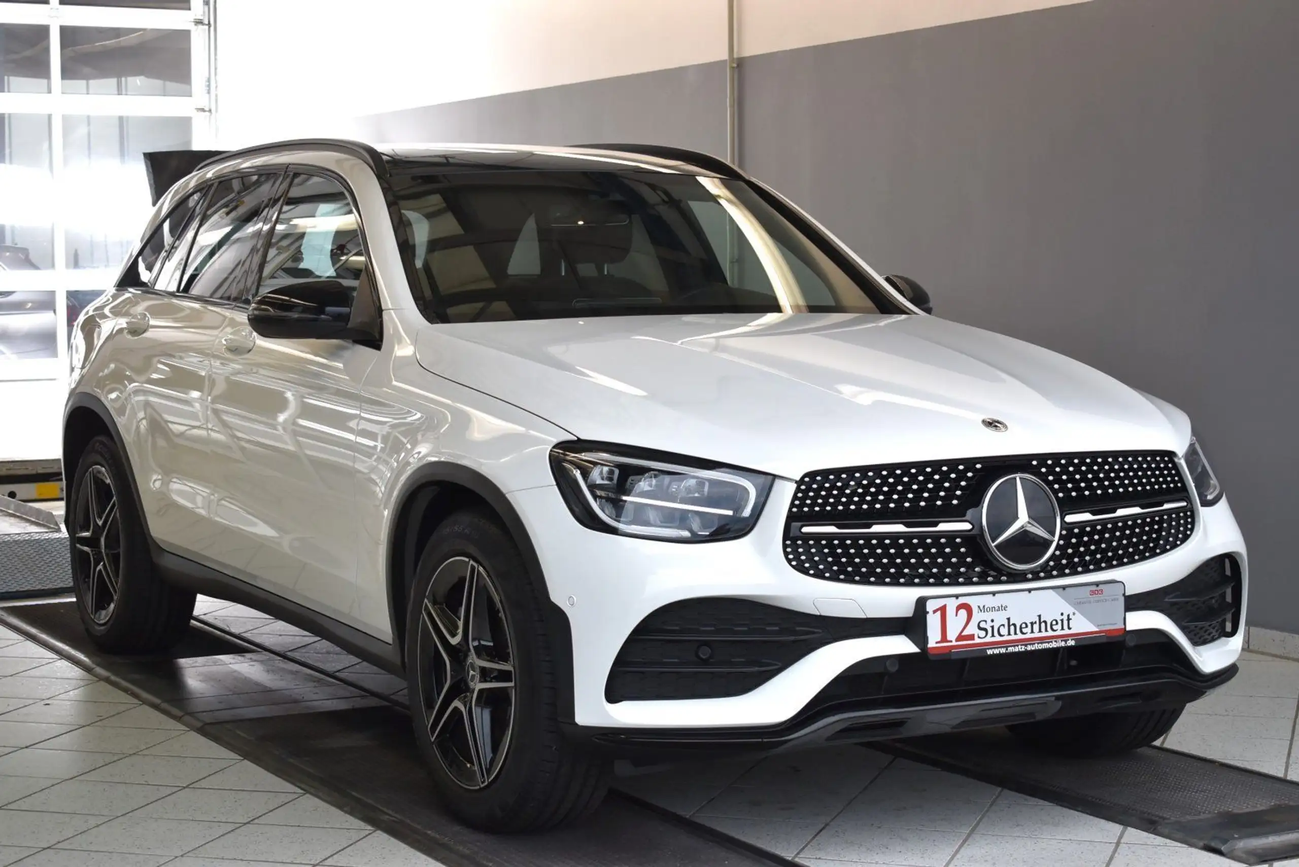 Mercedes-Benz - GLC 220