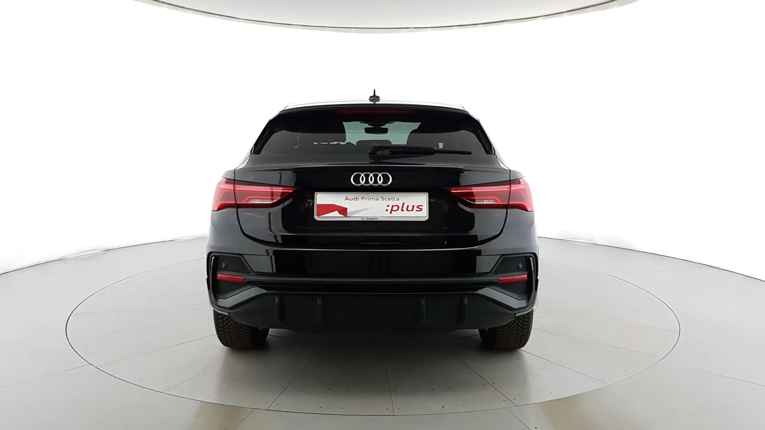 Audi - Q3