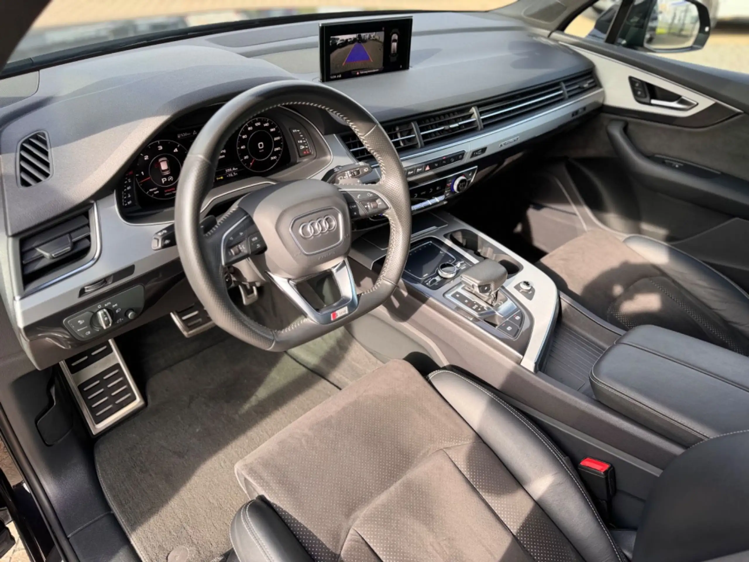 Audi - Q7