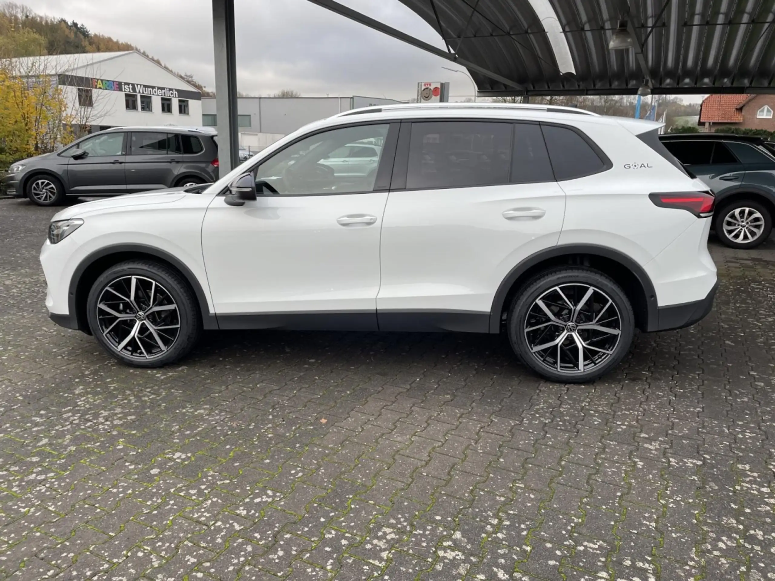 Volkswagen - Tiguan