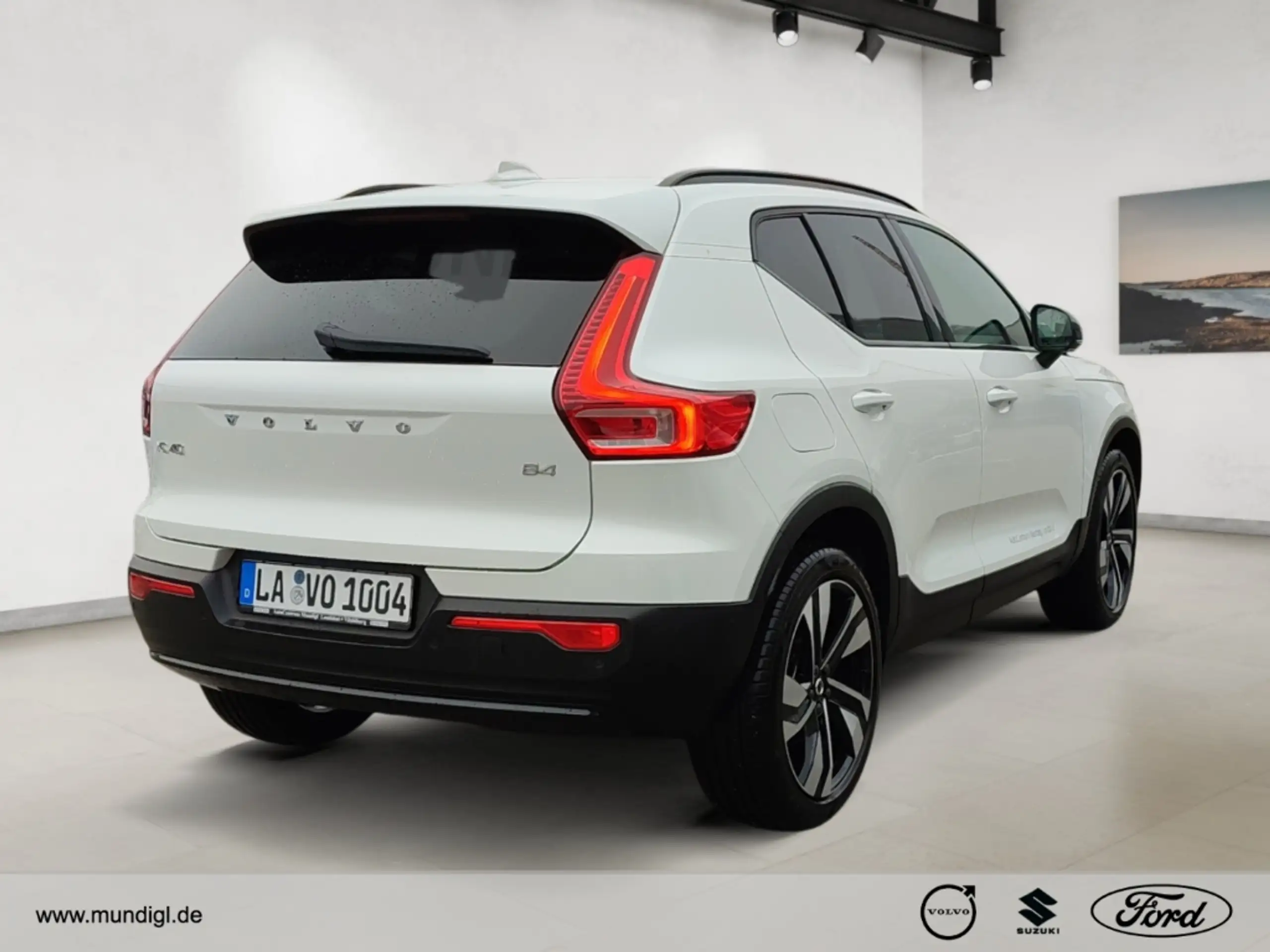 Volvo - XC40