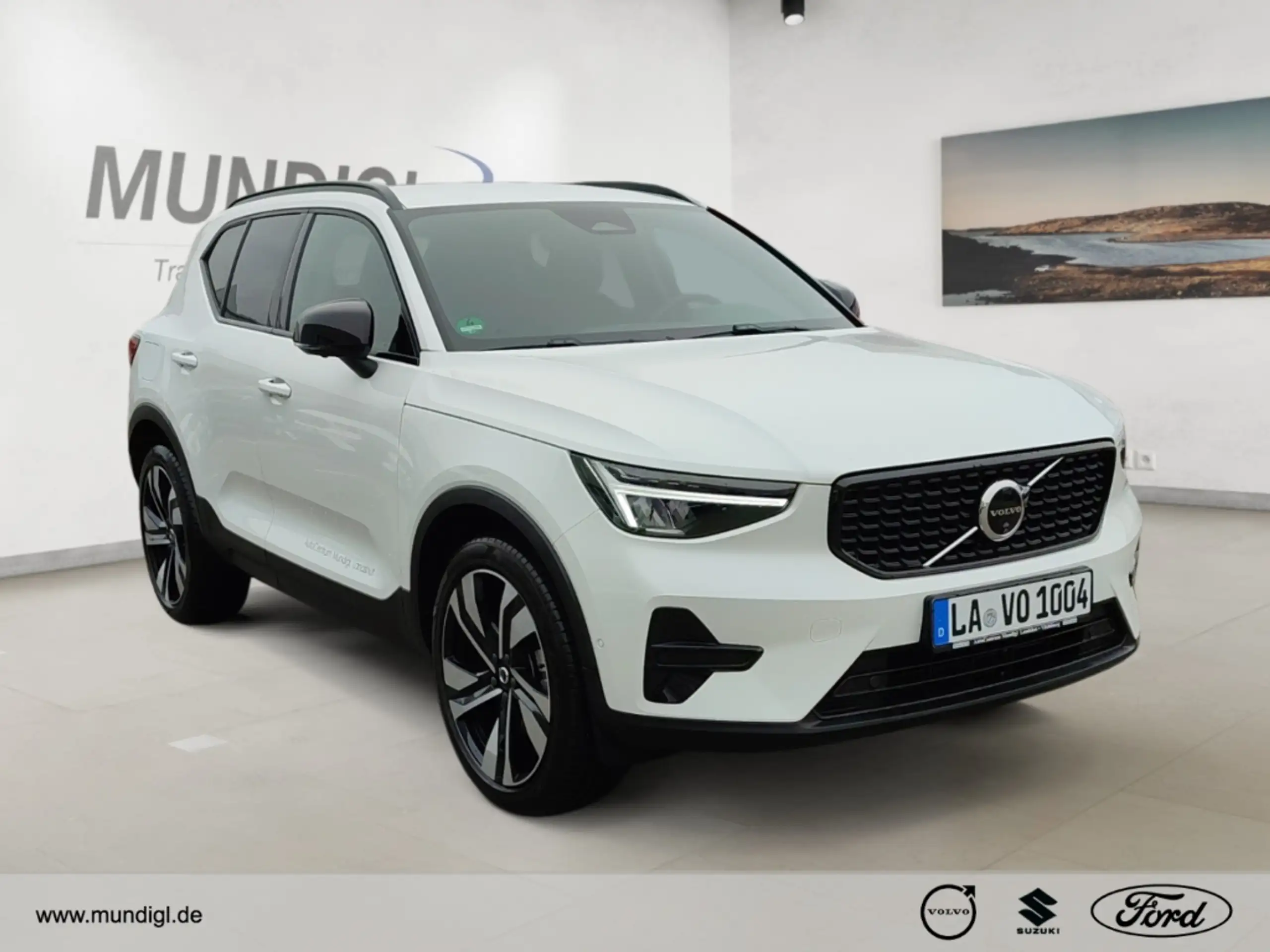 Volvo - XC40