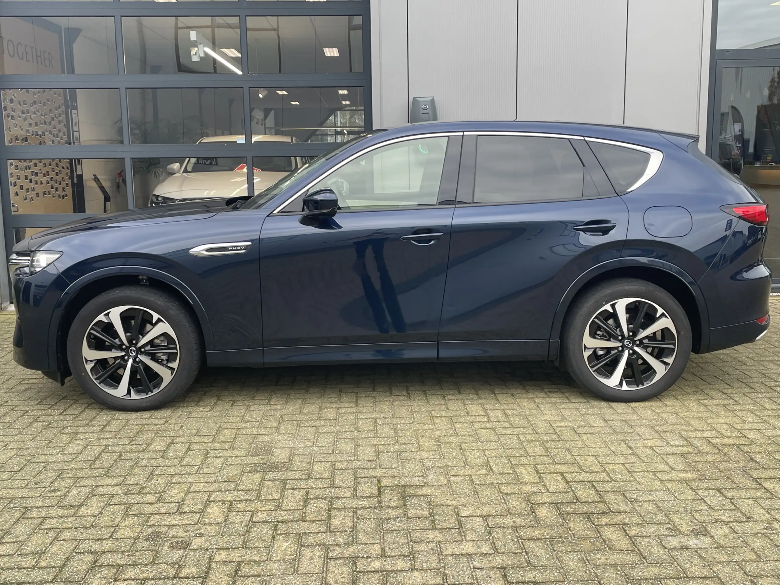 Mazda - CX-60