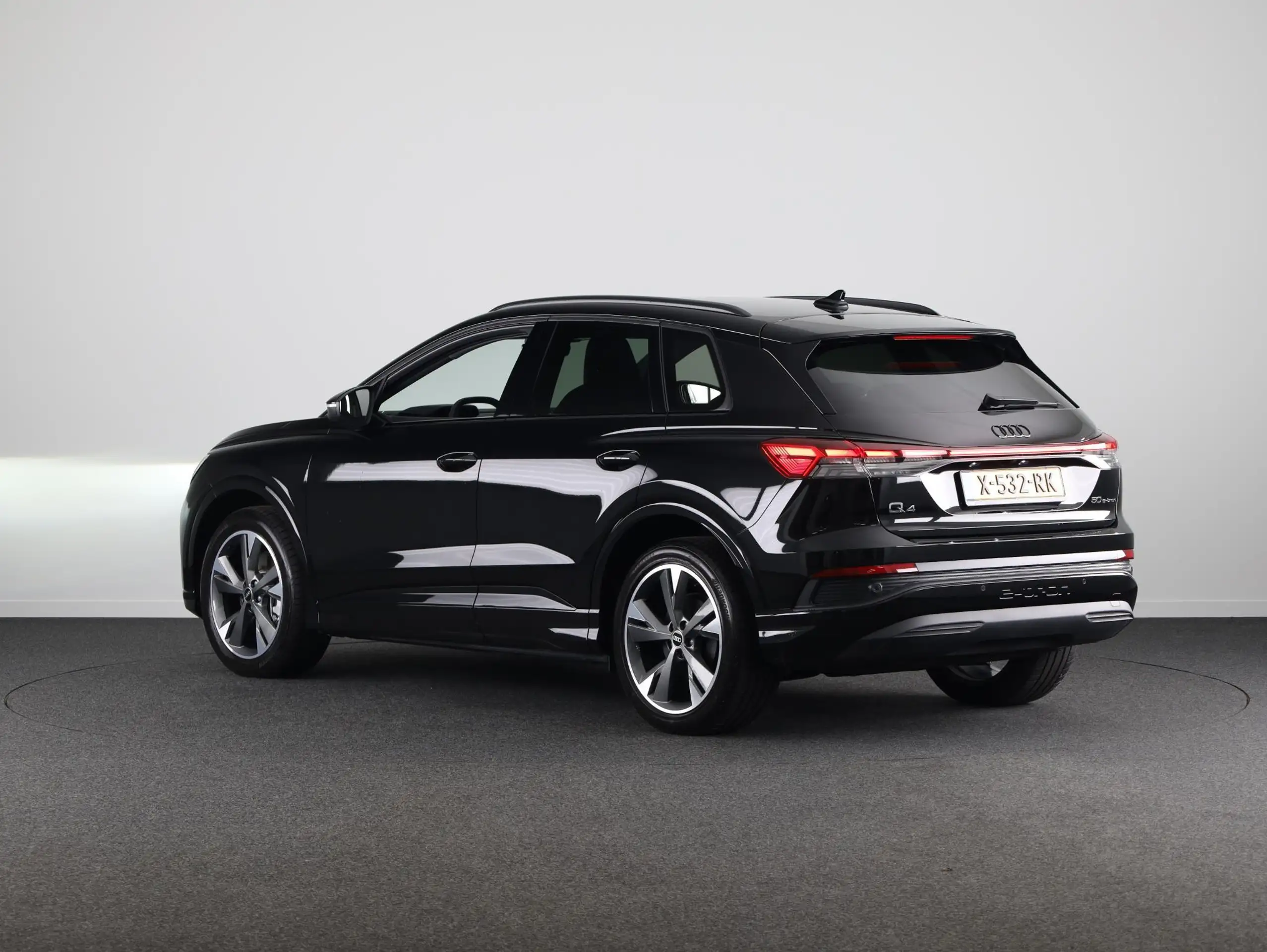 Audi - Q4 e-tron