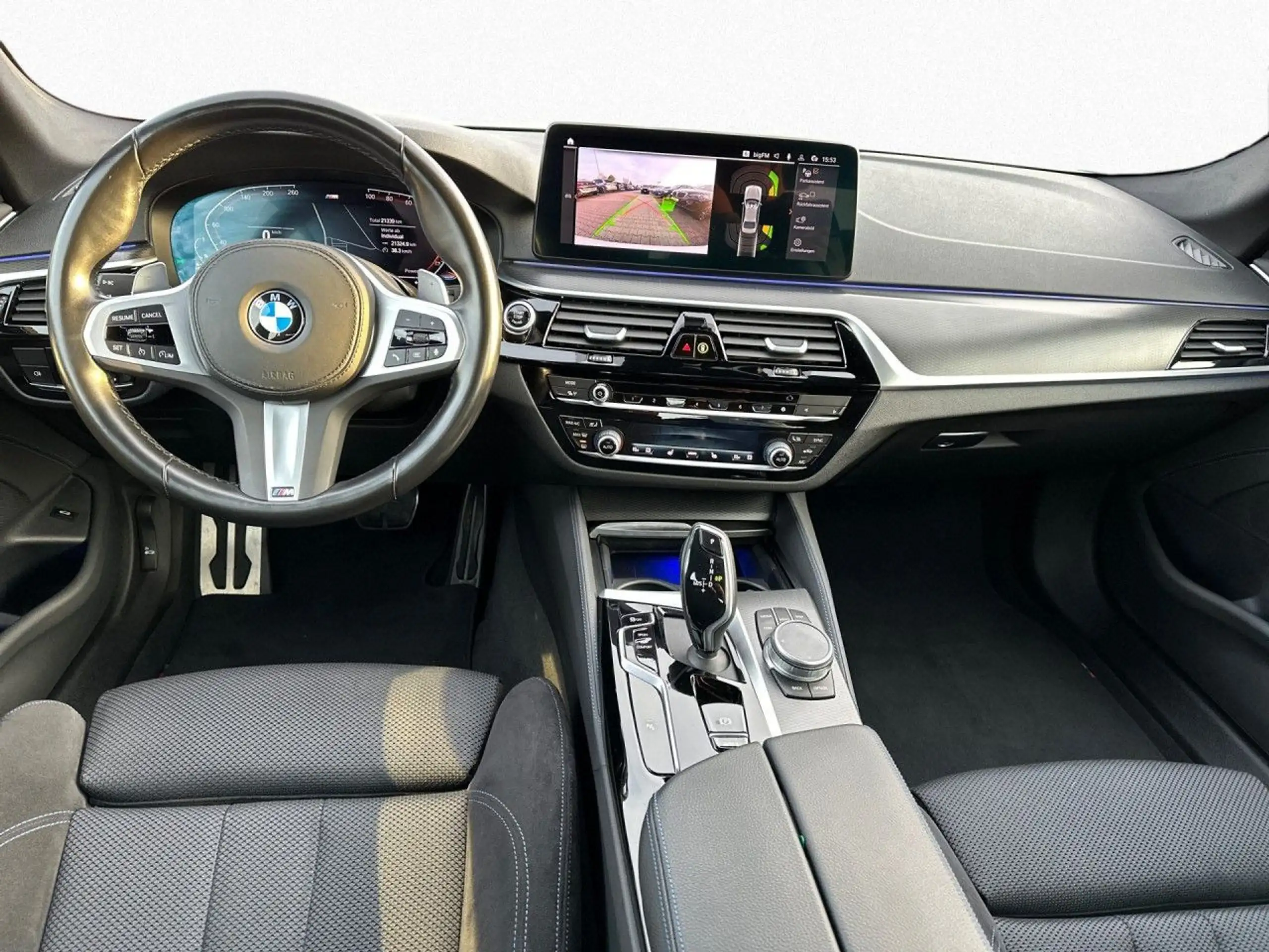 BMW - 530