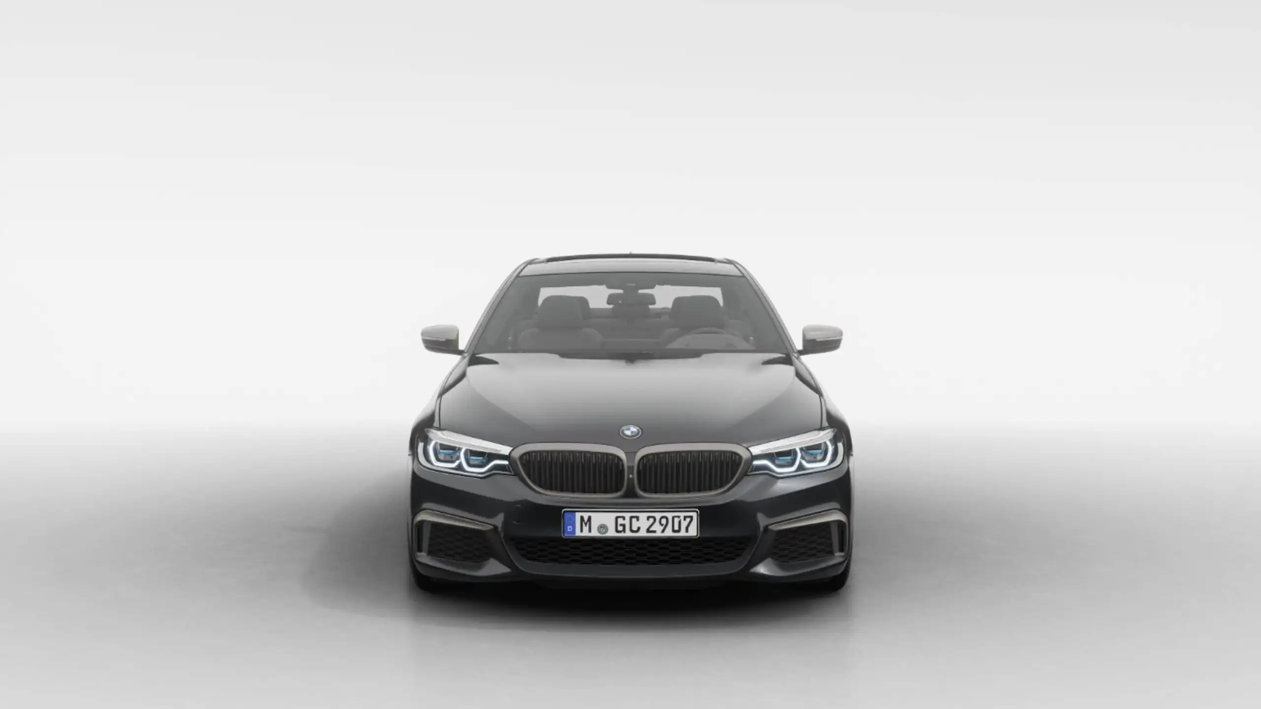 BMW - M550