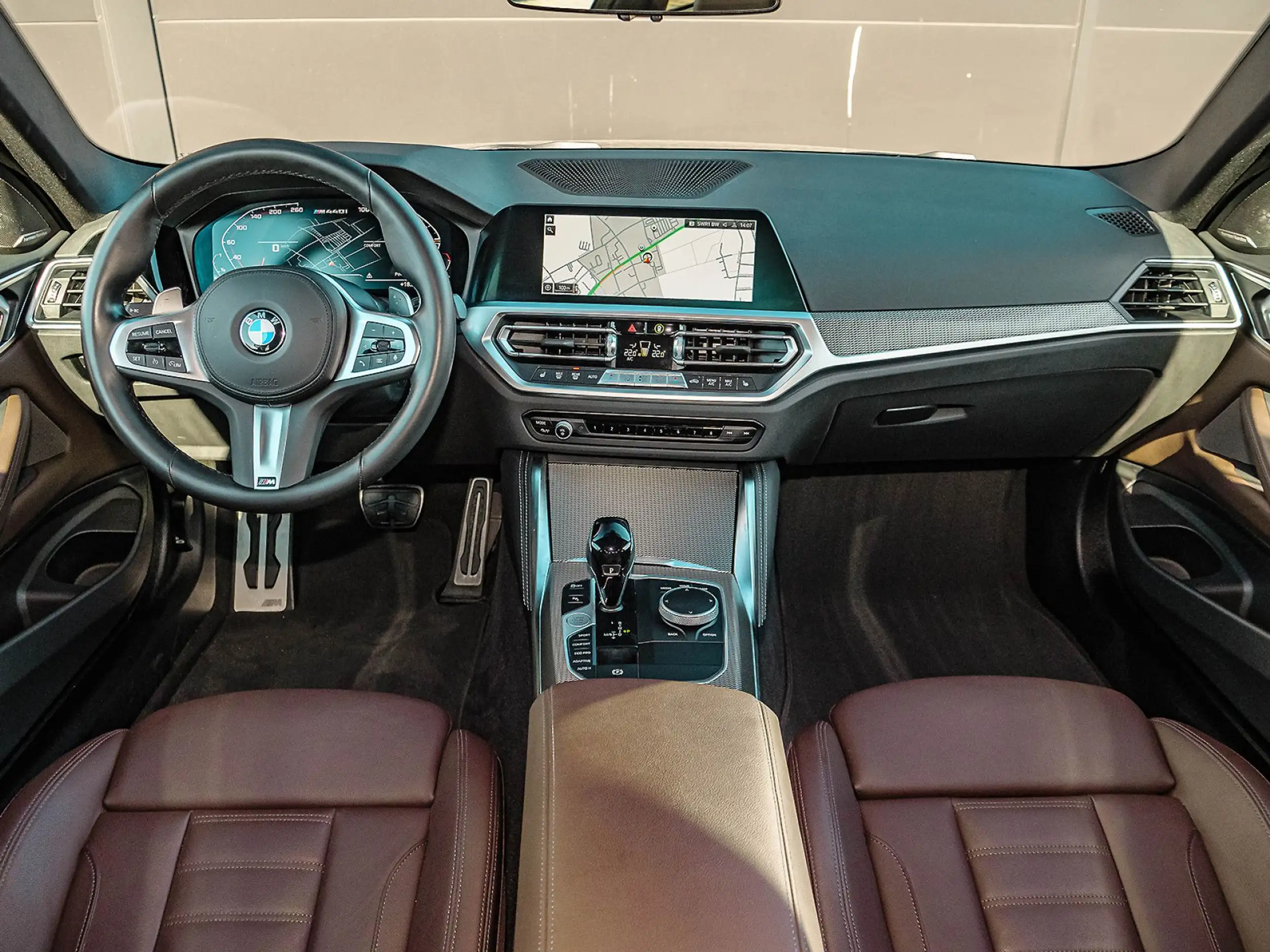 BMW - 440