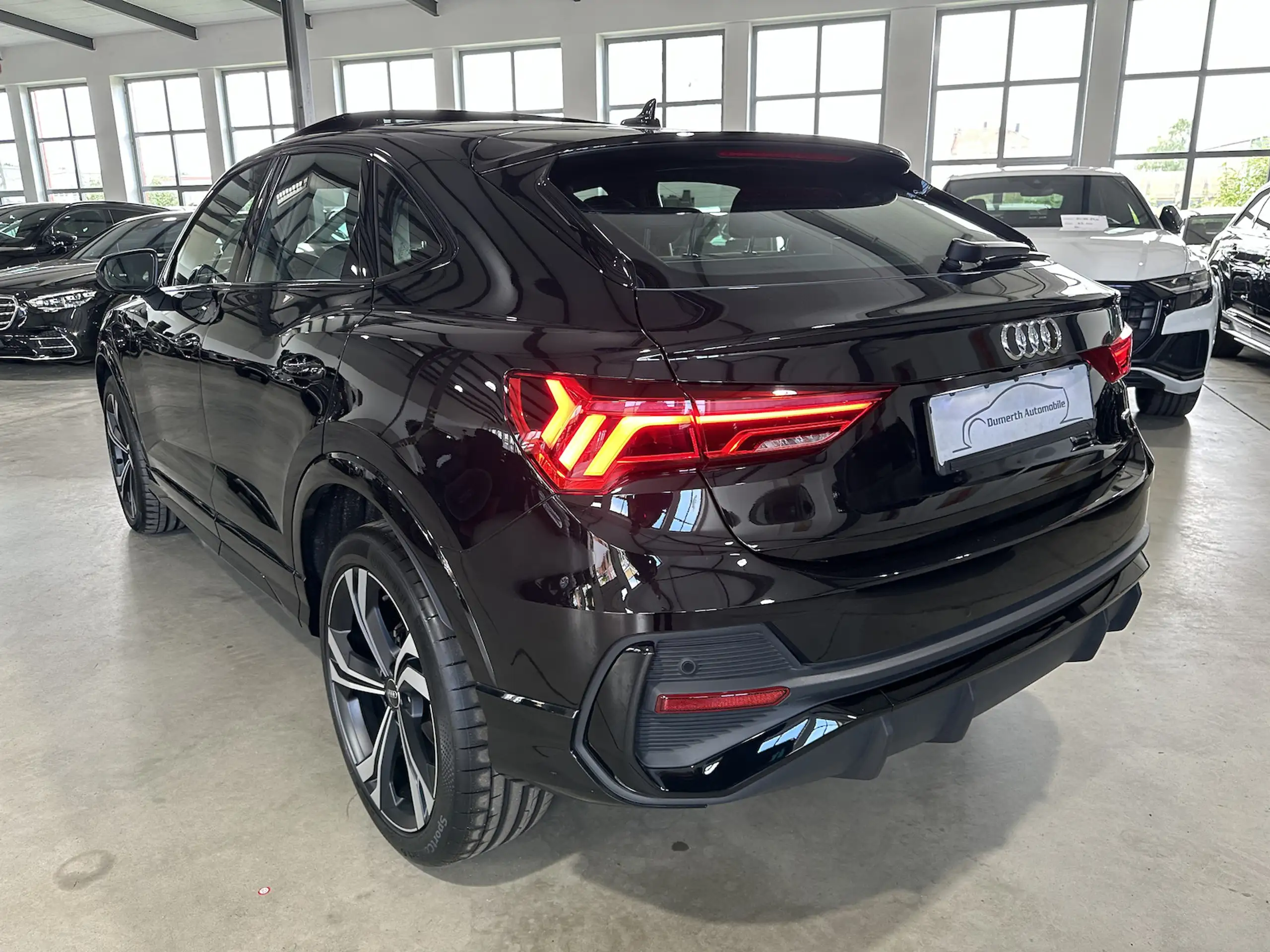 Audi - Q3