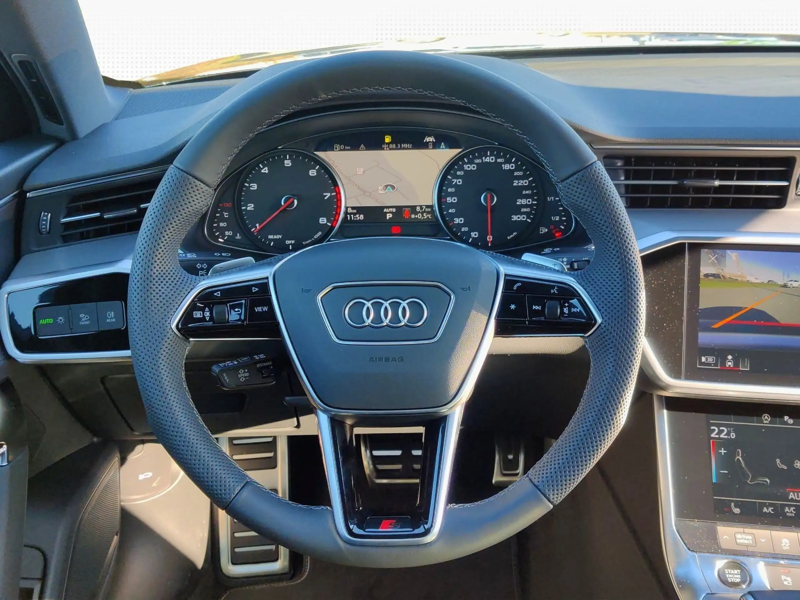 Audi - A6