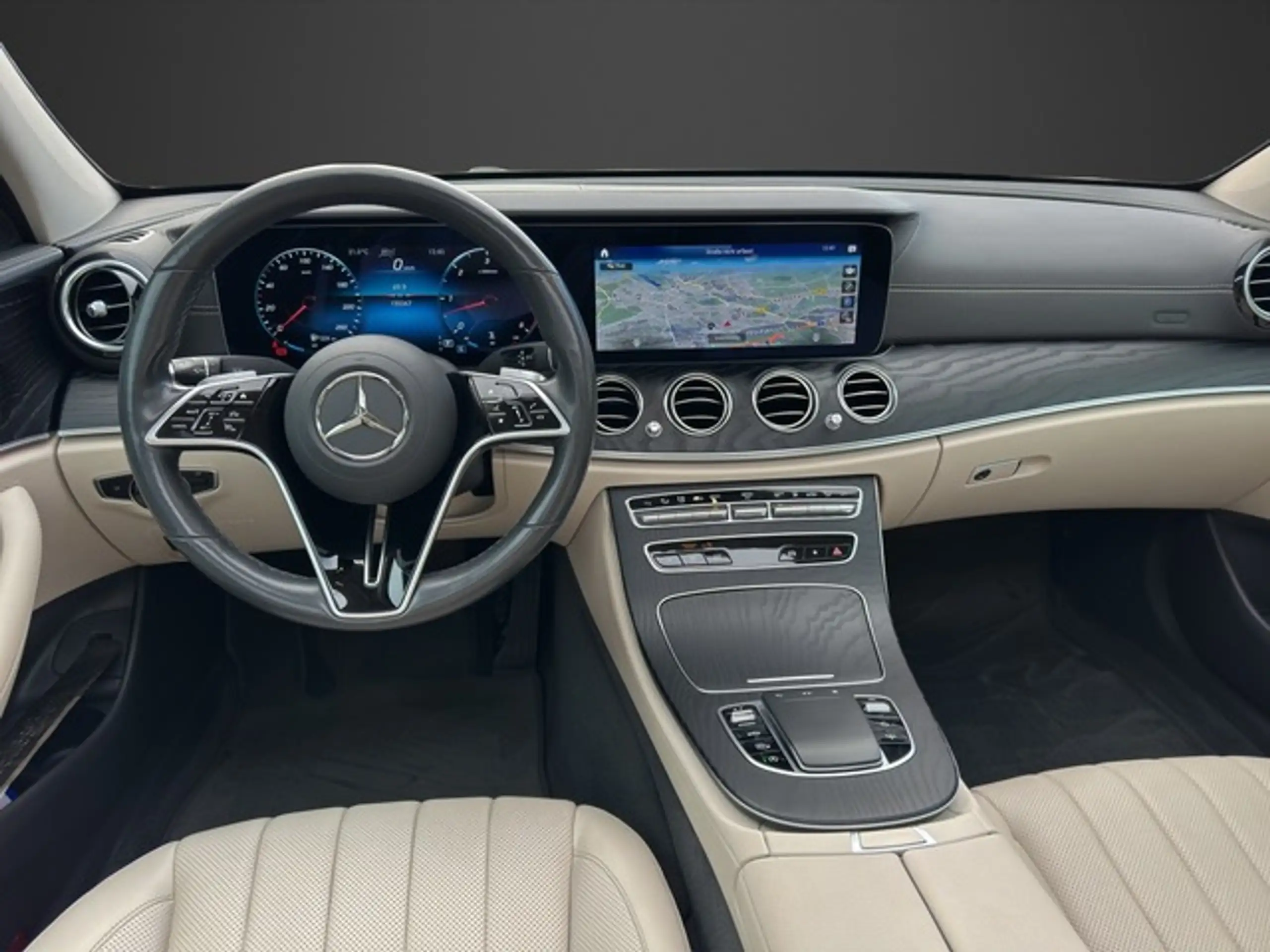 Mercedes-Benz - E 400