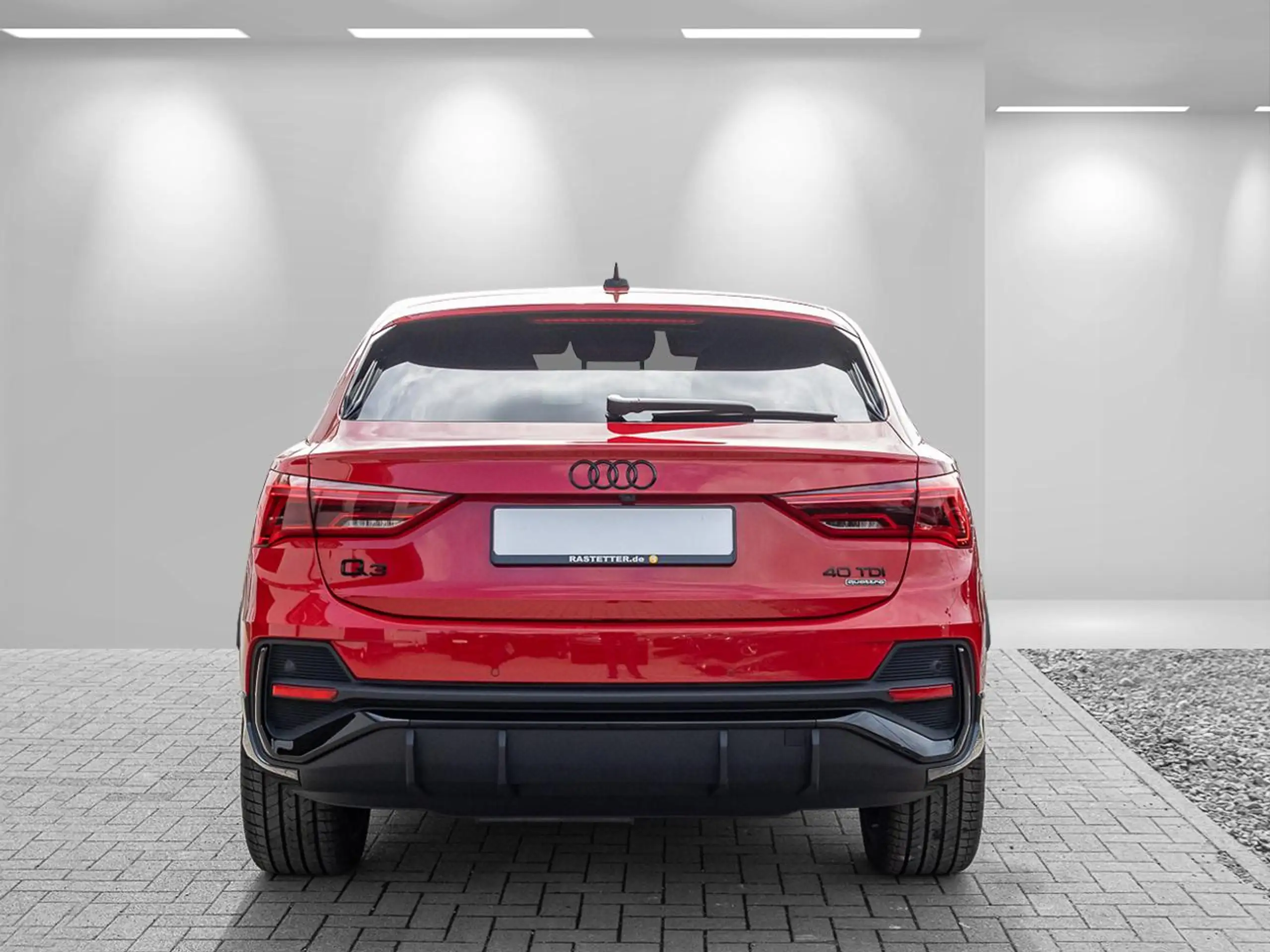 Audi - Q3