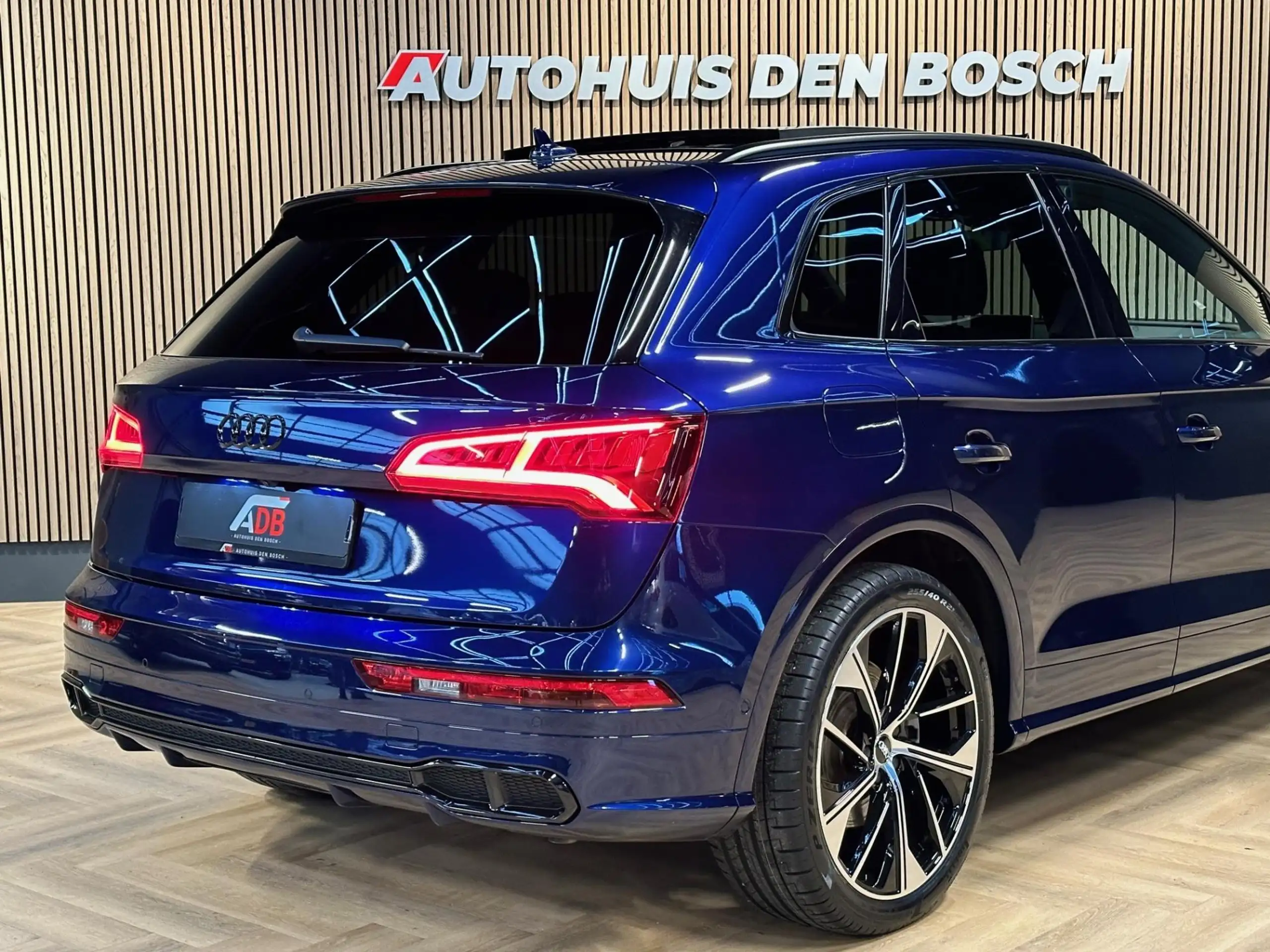 Audi - Q5