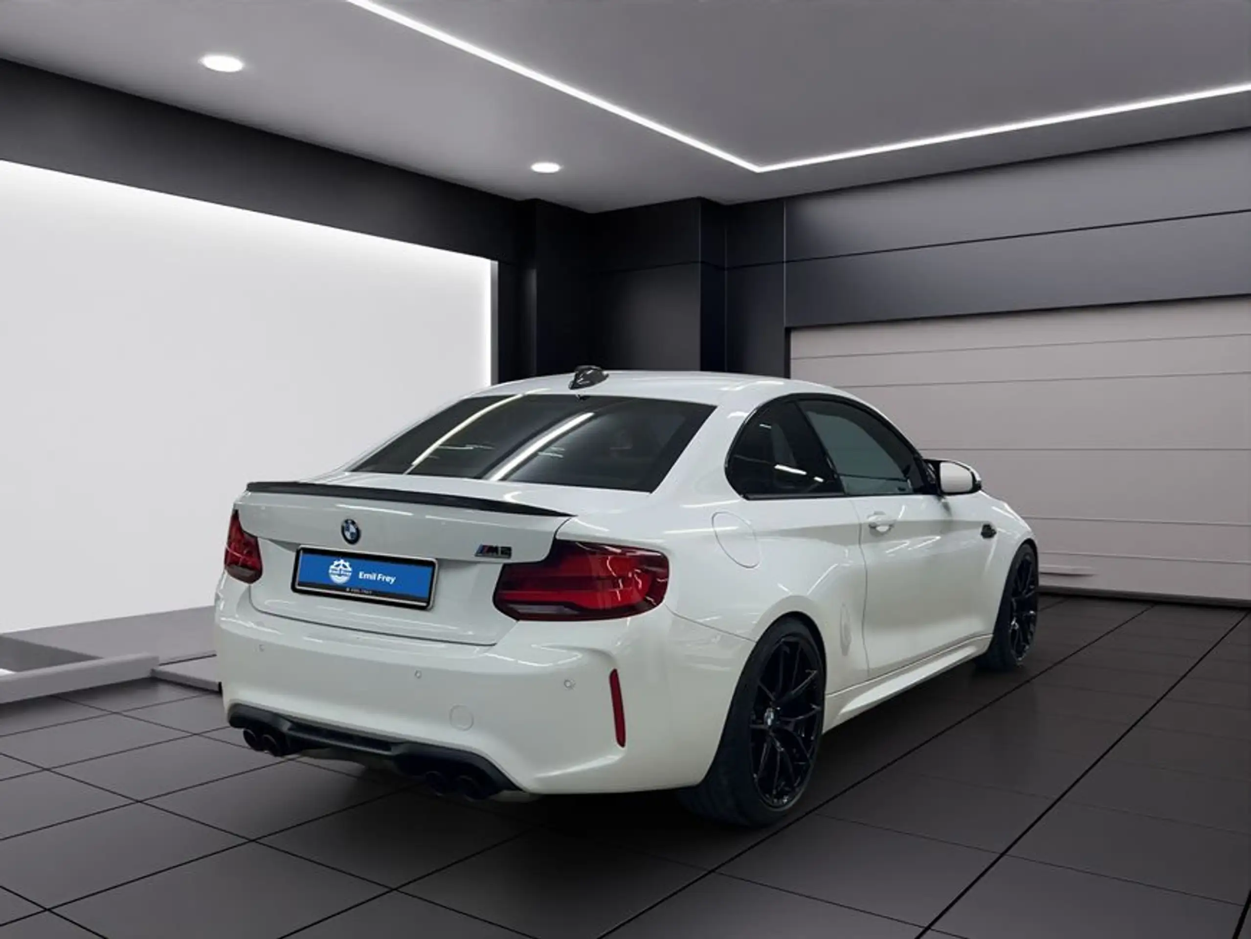 BMW - M2