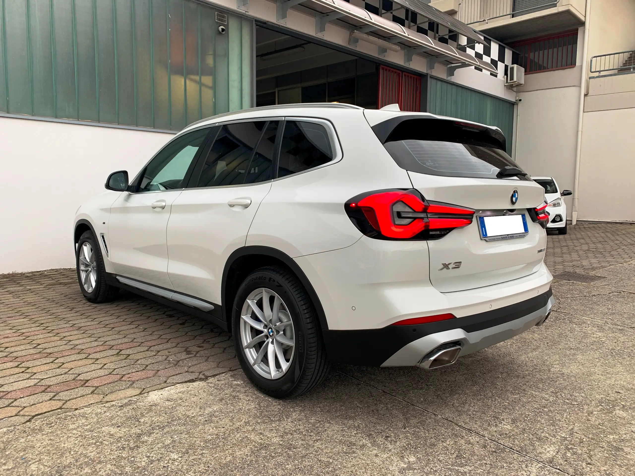 BMW - X3