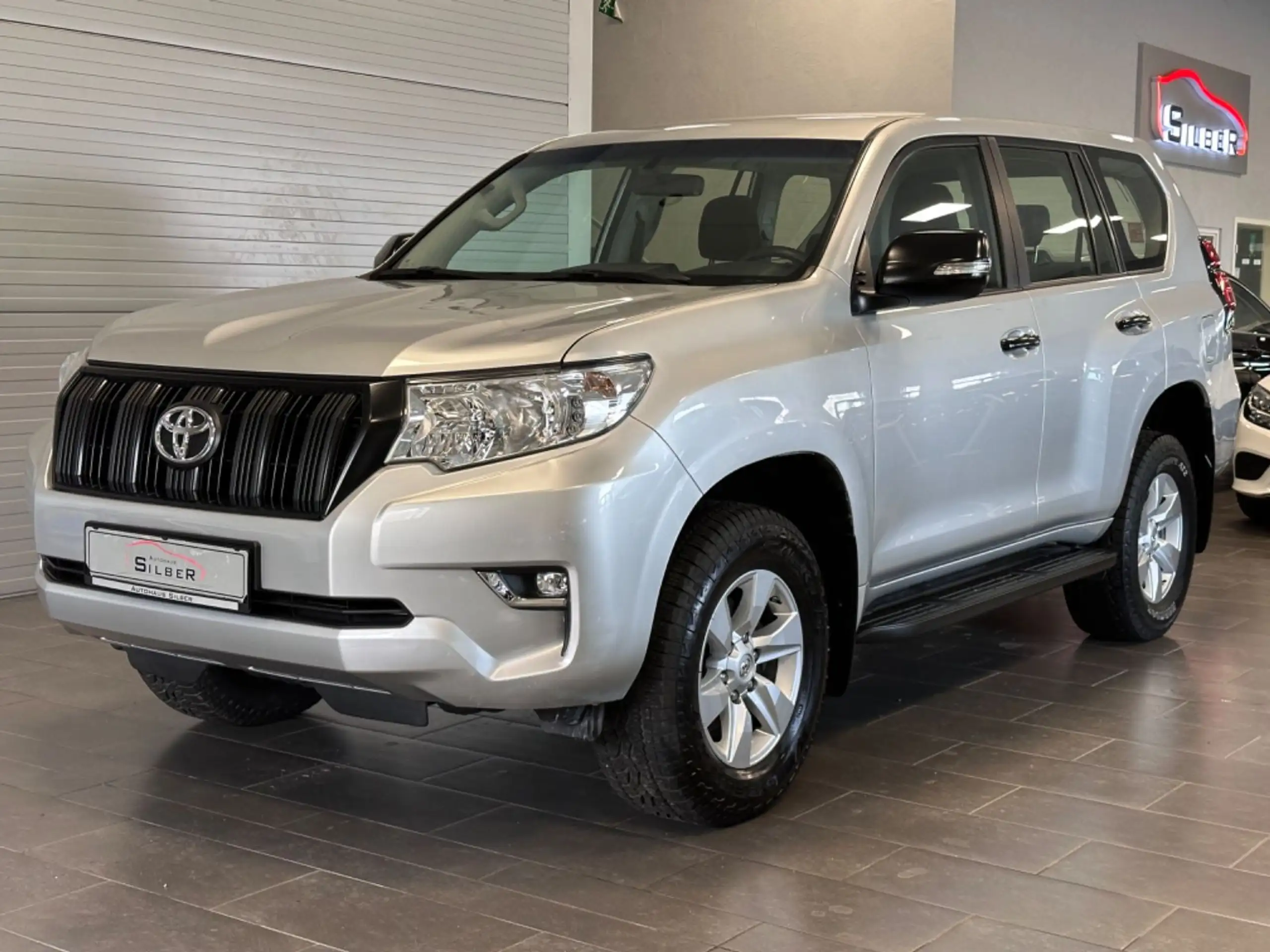 Toyota - Land Cruiser