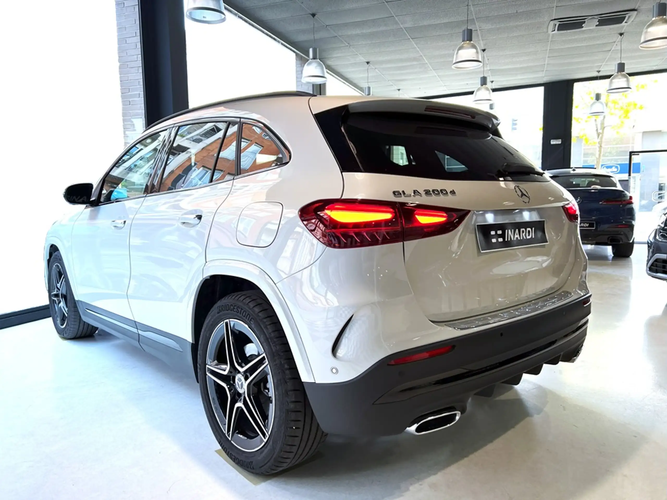 Mercedes-Benz - GLA 200