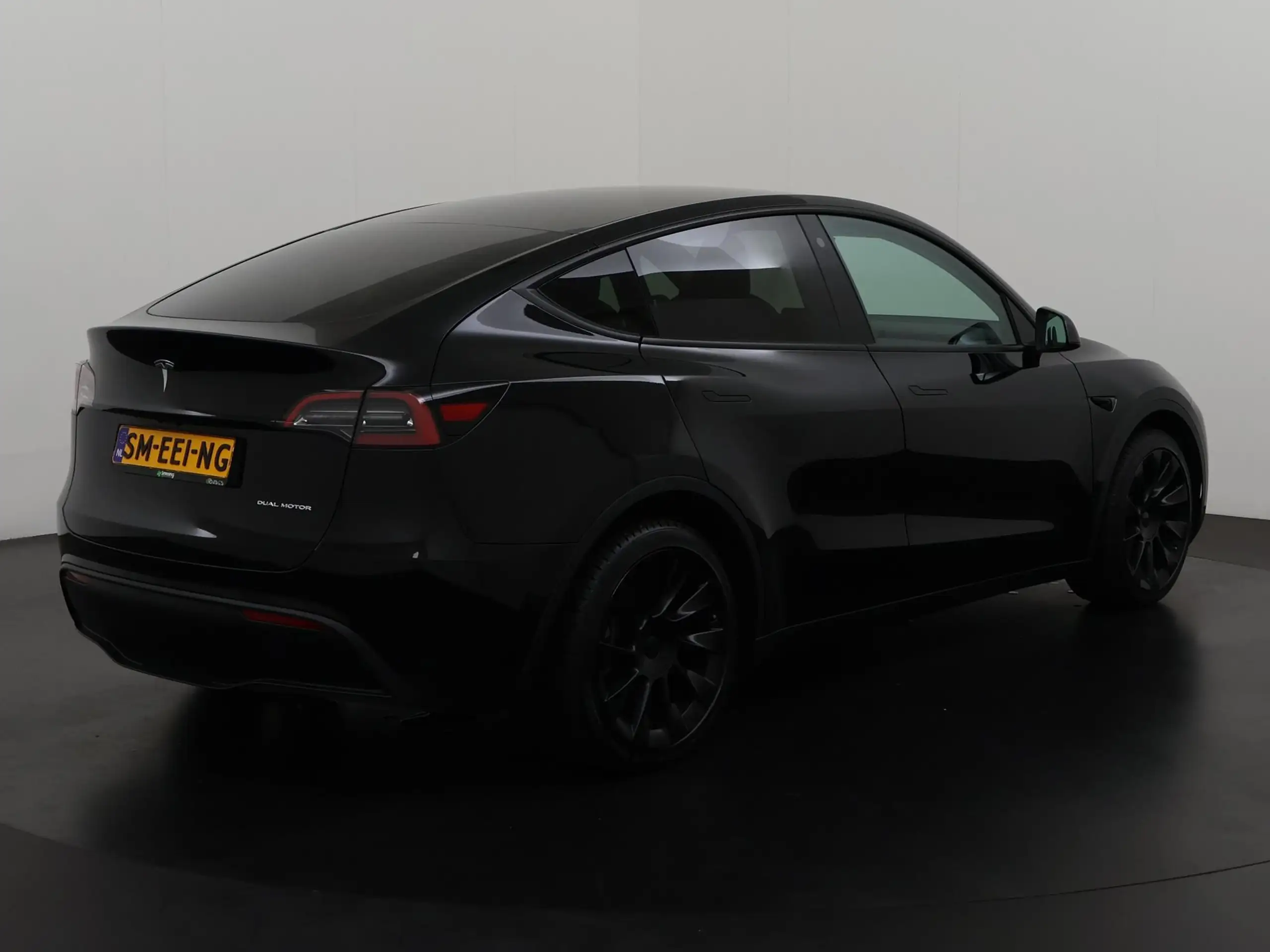 Tesla - Model Y