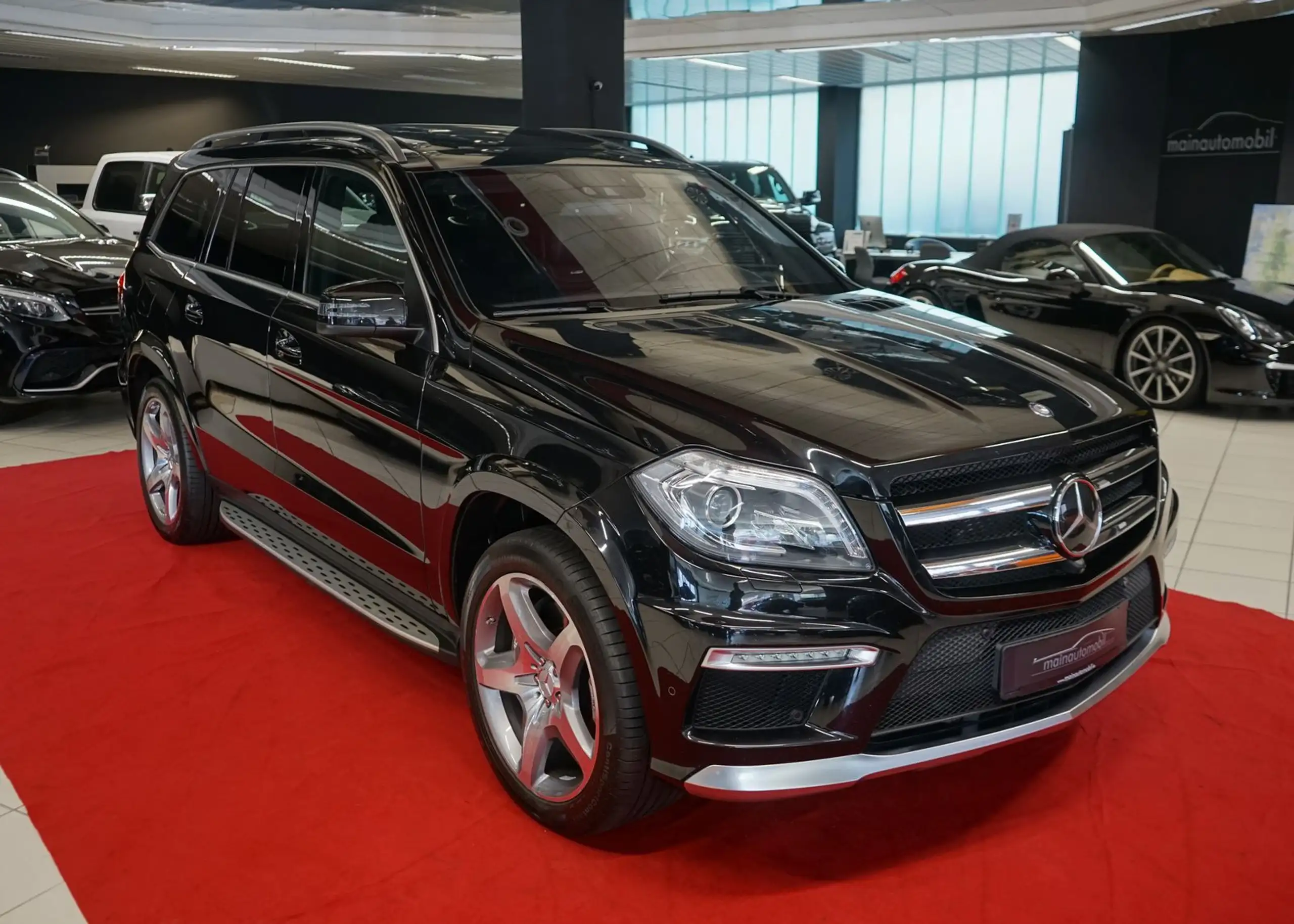 Mercedes-Benz - GL 63 AMG