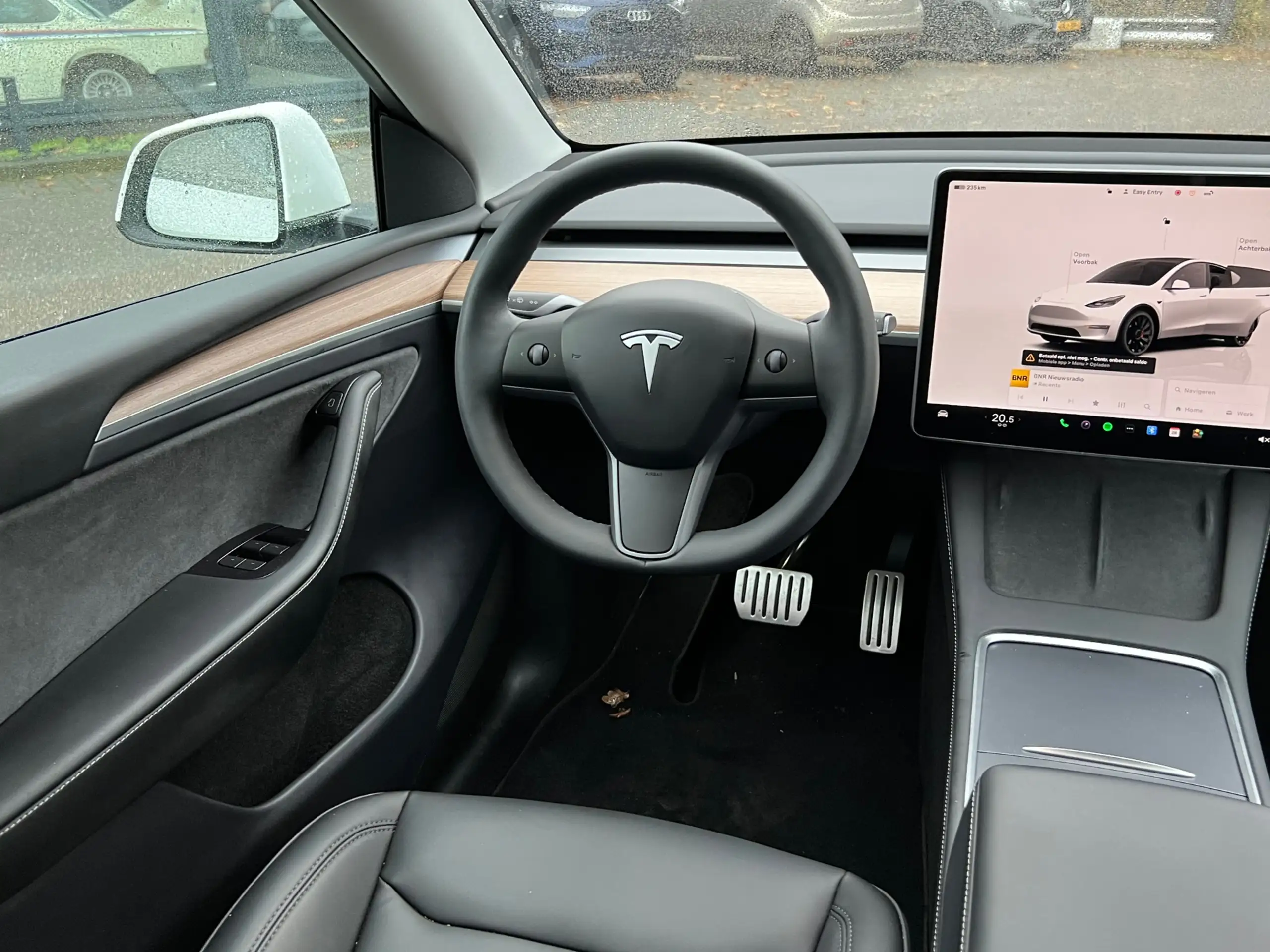 Tesla - Model Y